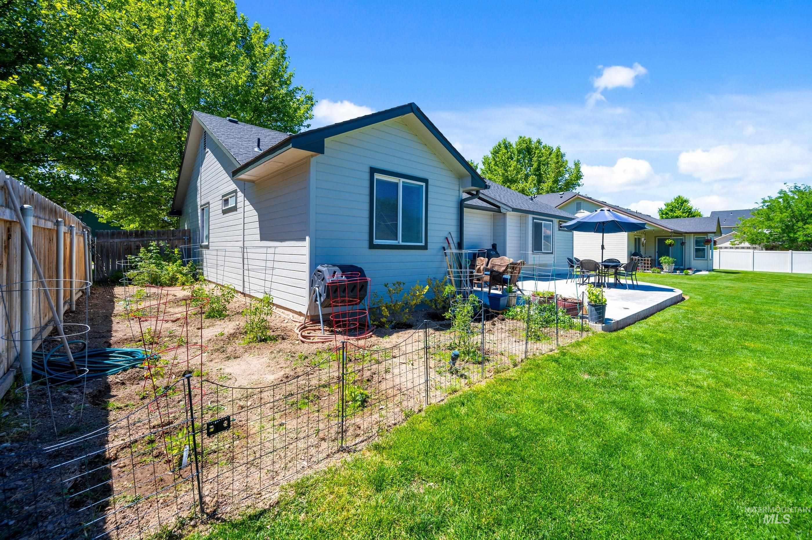 3152 S Priest River Ave