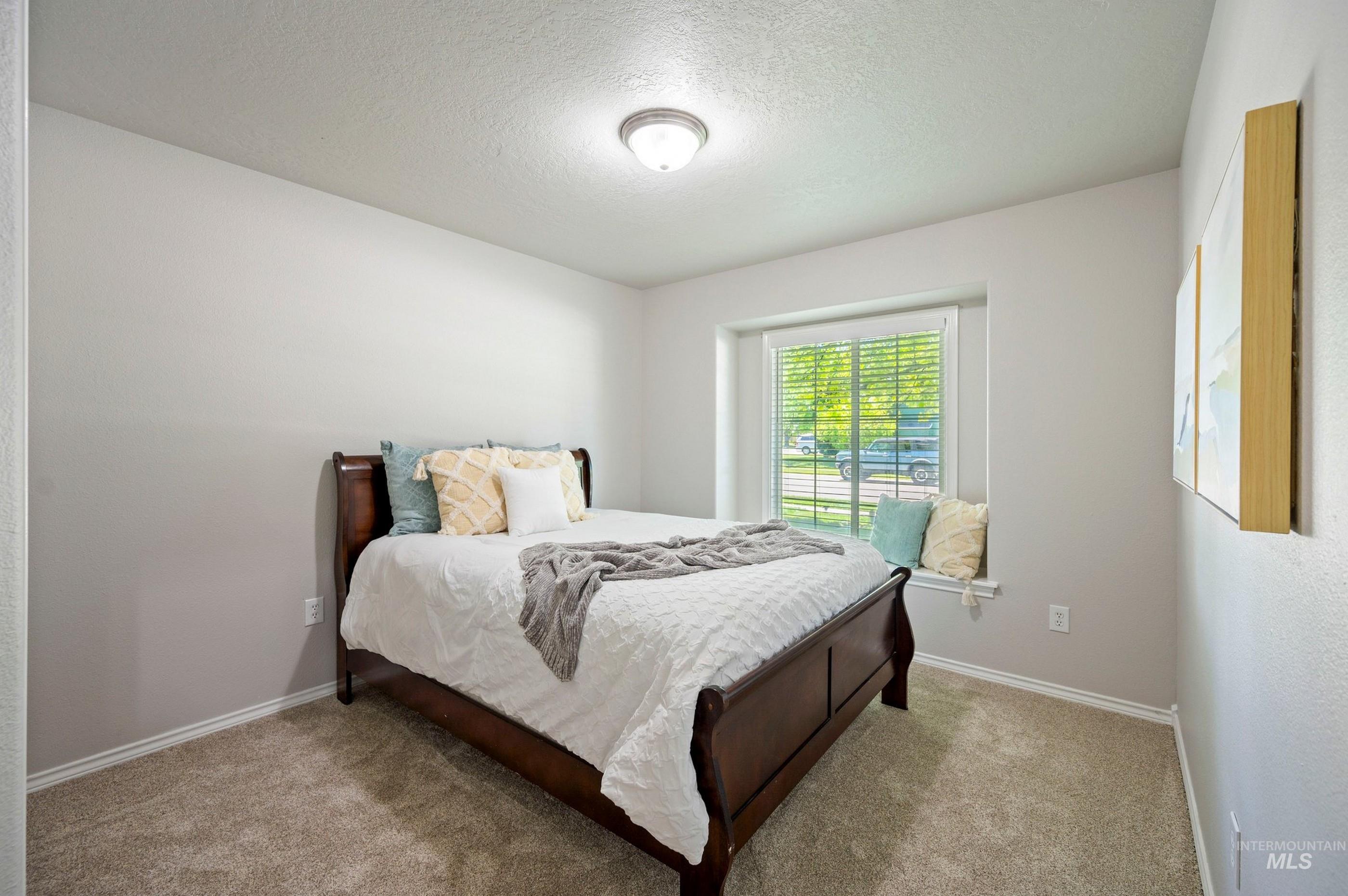 3152 S Priest River Ave