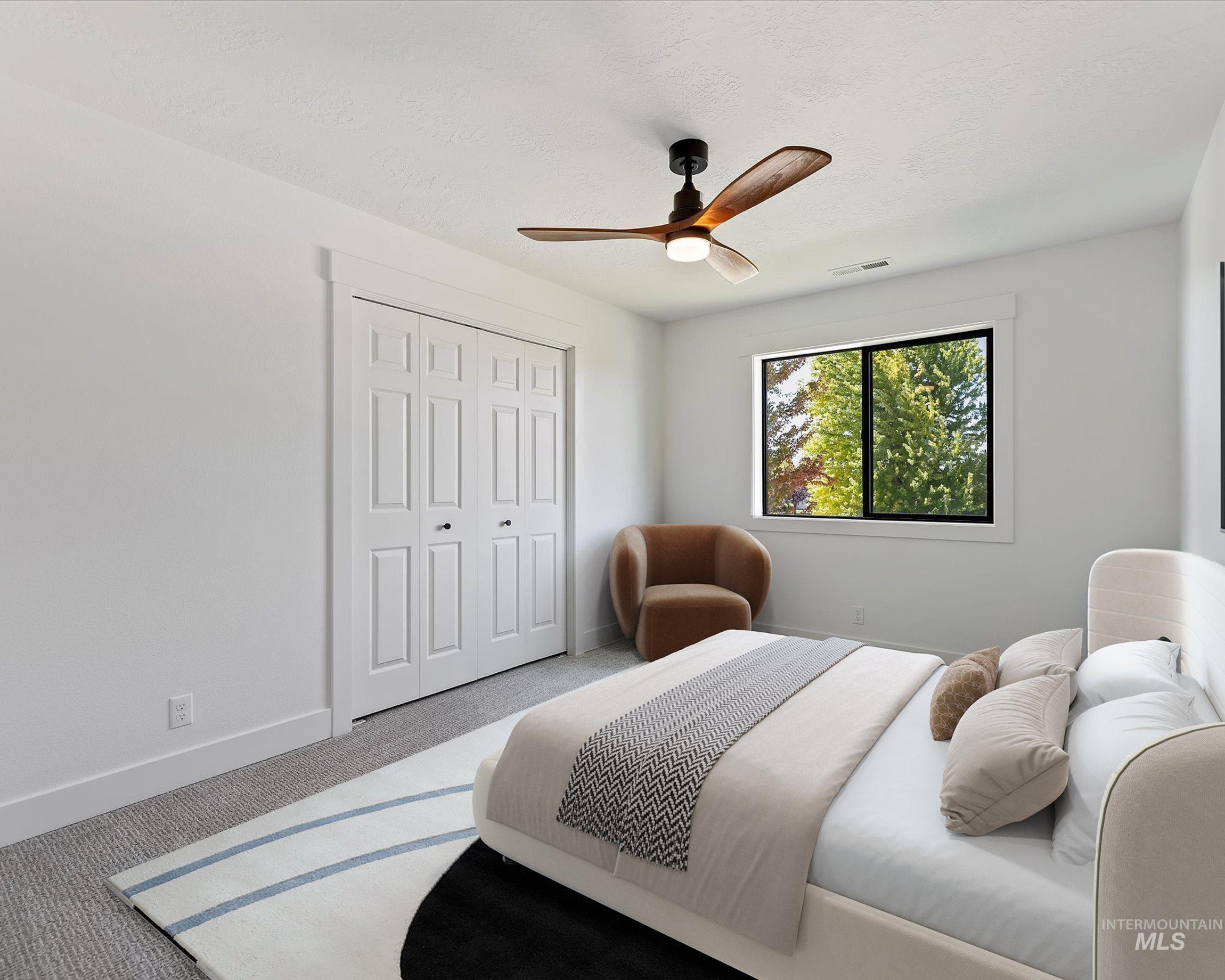 1306 E Desert View Way