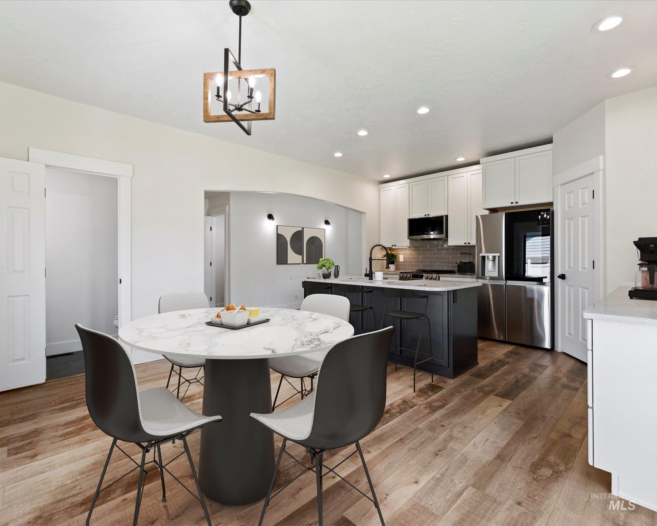 1306 E Desert View Way