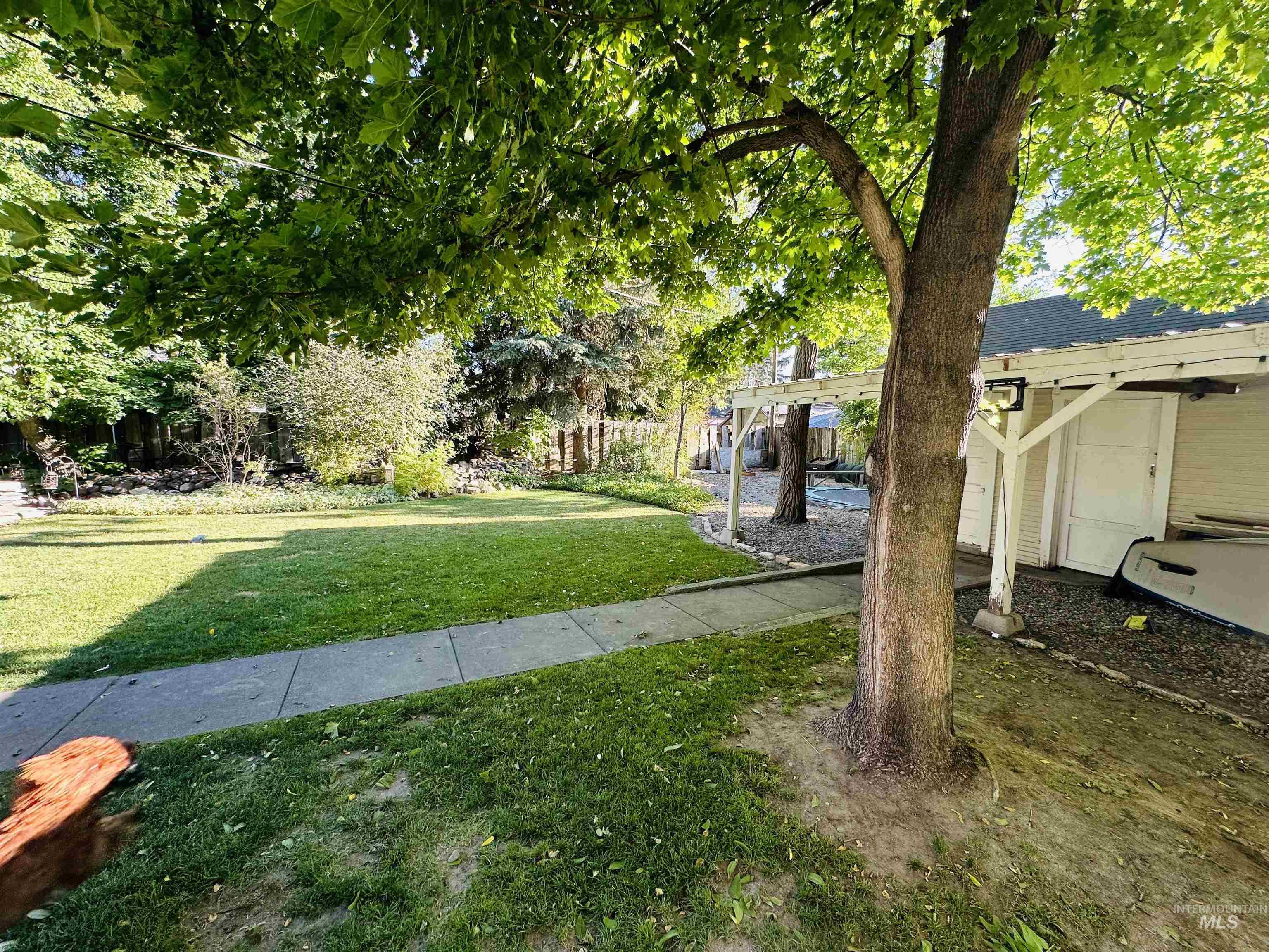 923 I Street