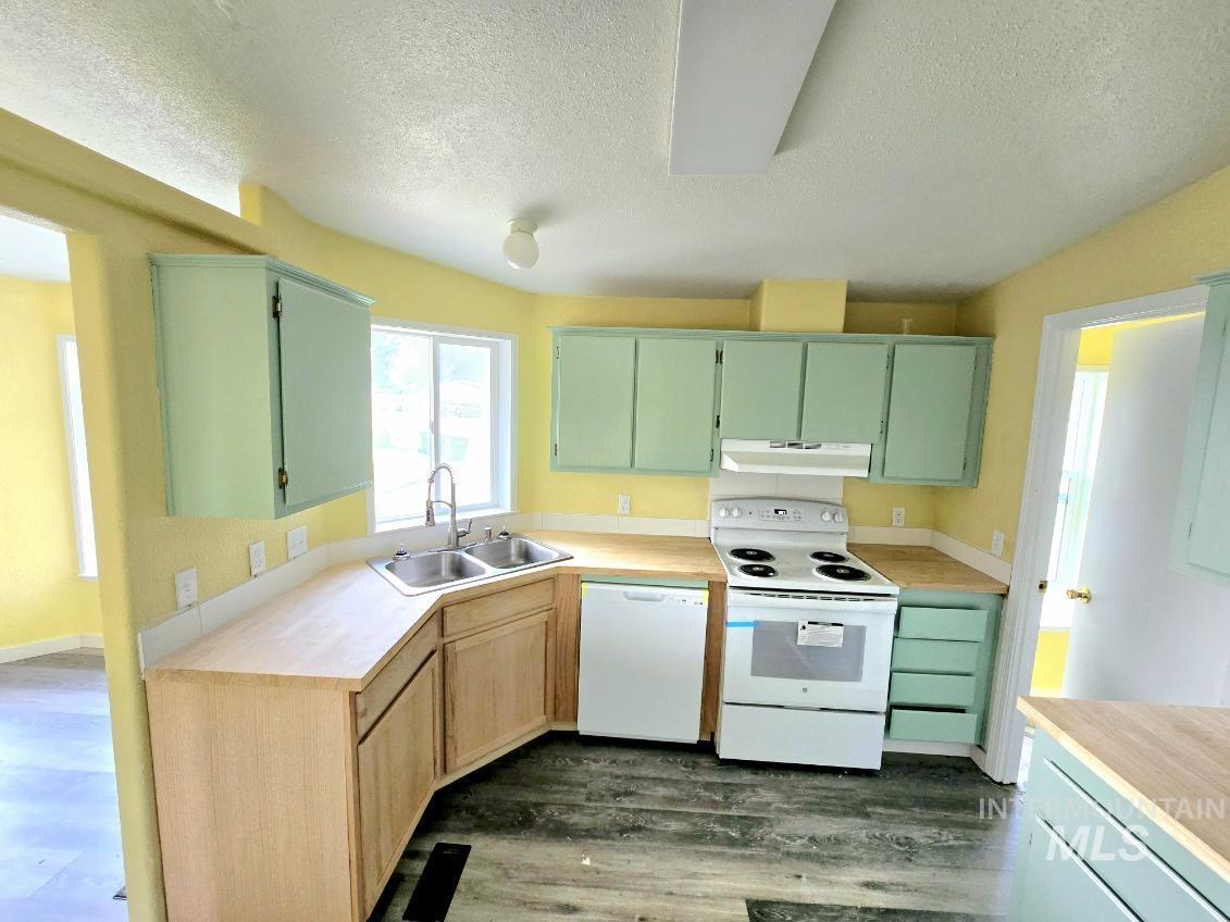 150 16th St.
