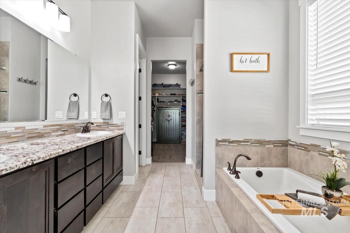 15266 Flora Springs Way