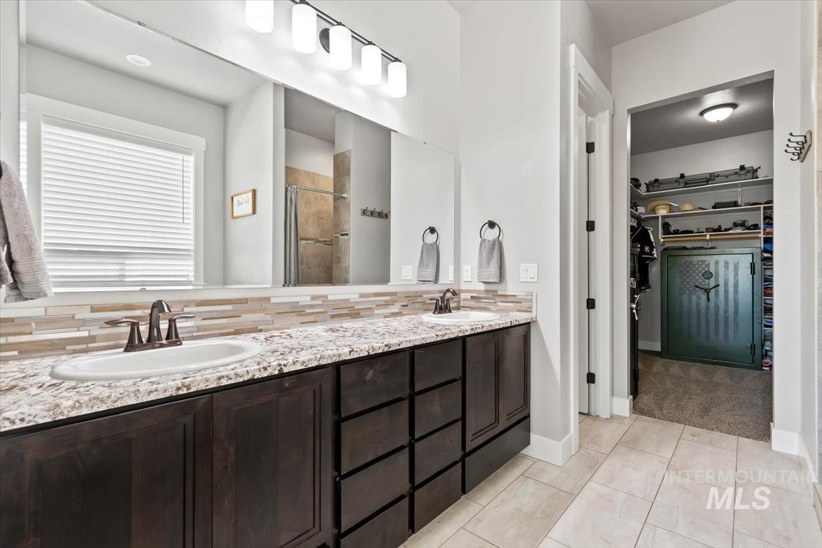 15266 Flora Springs Way