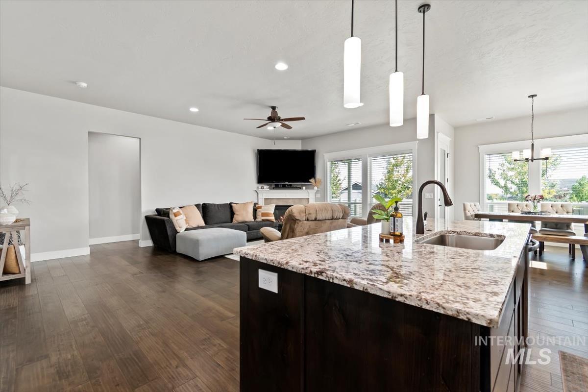 15266 Flora Springs Way