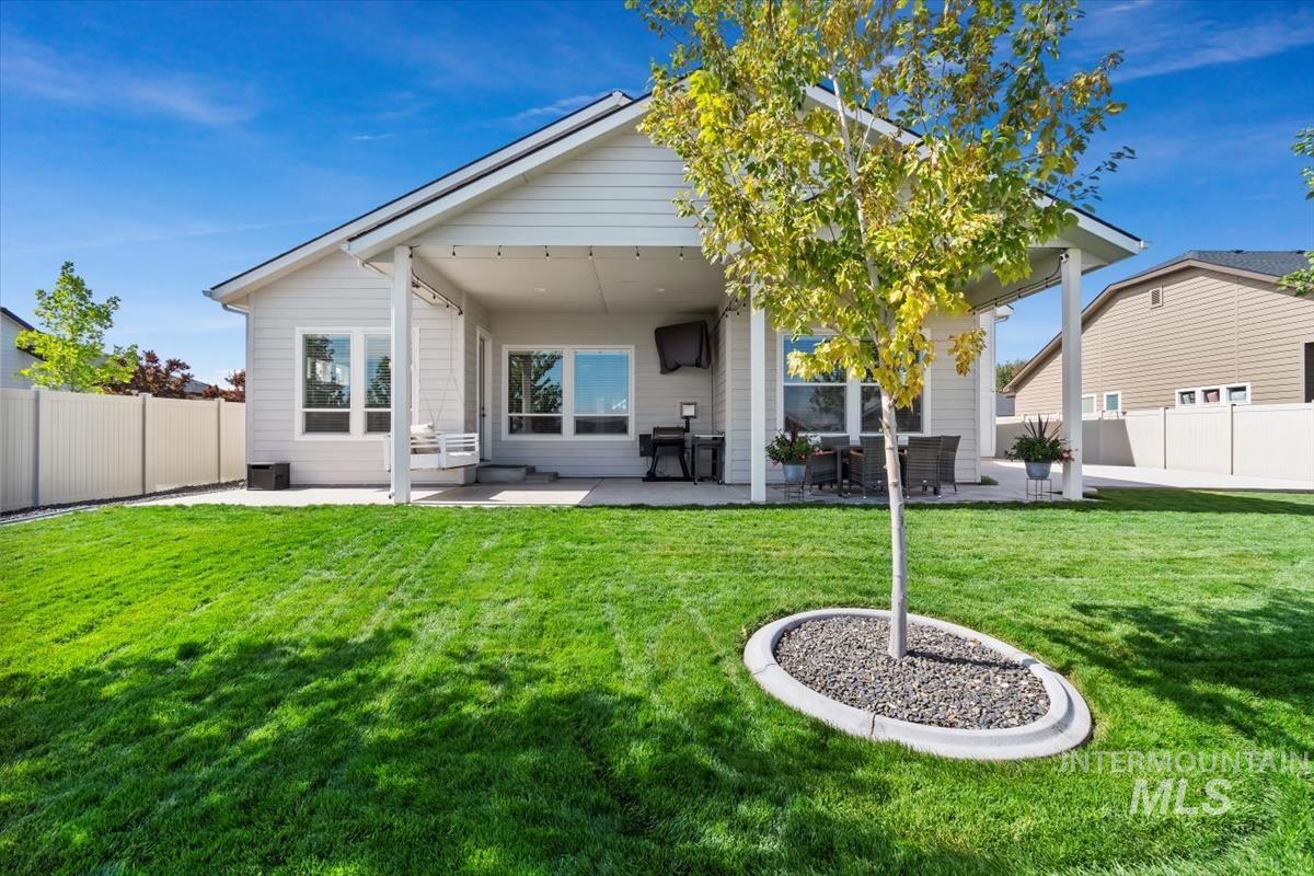 15266 Flora Springs Way