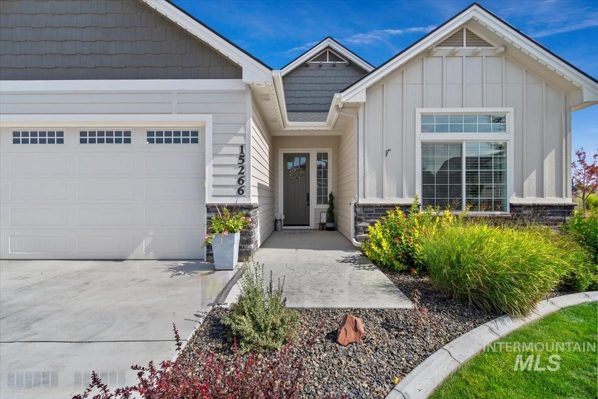 15266 Flora Springs Way