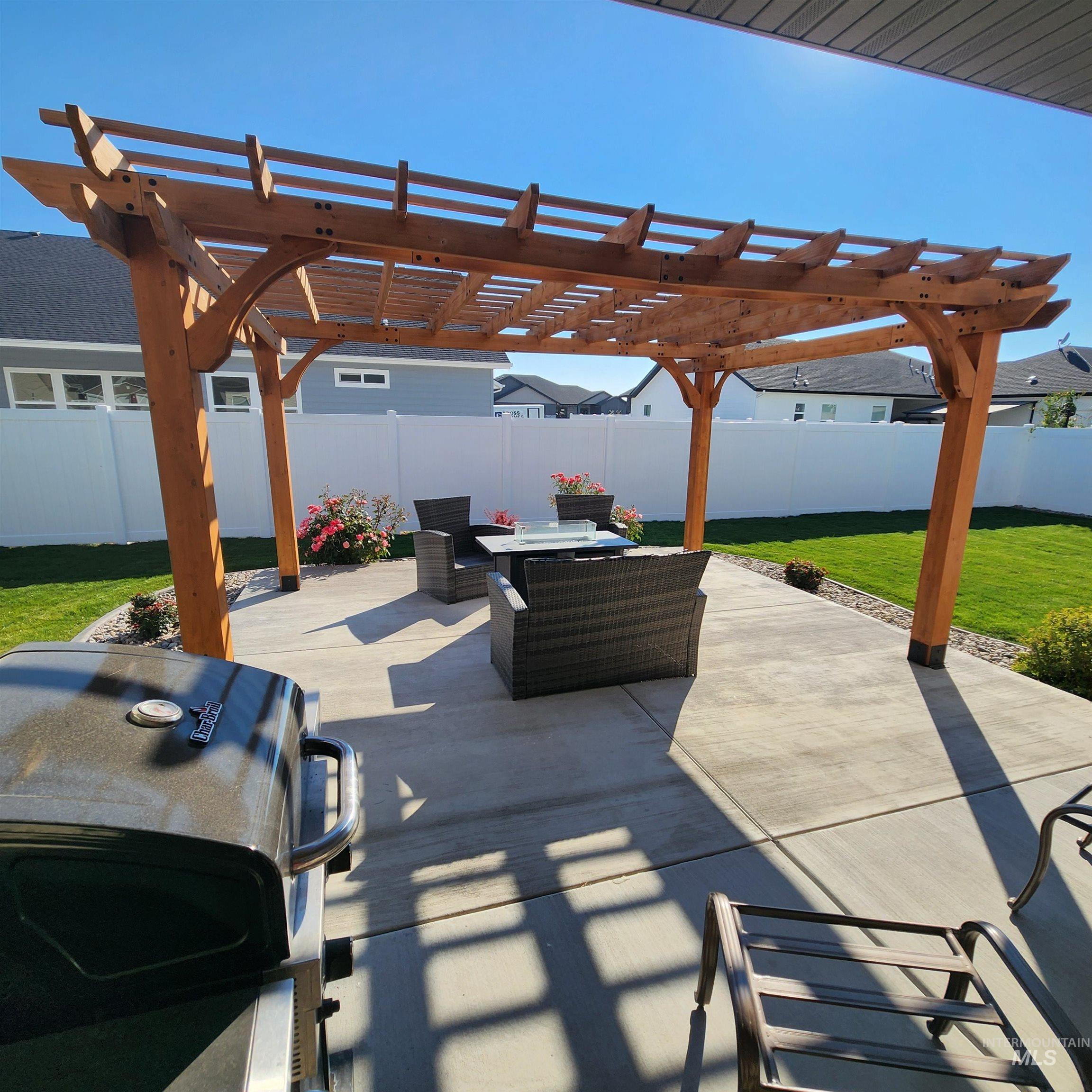 543 Lake Cleveland Street