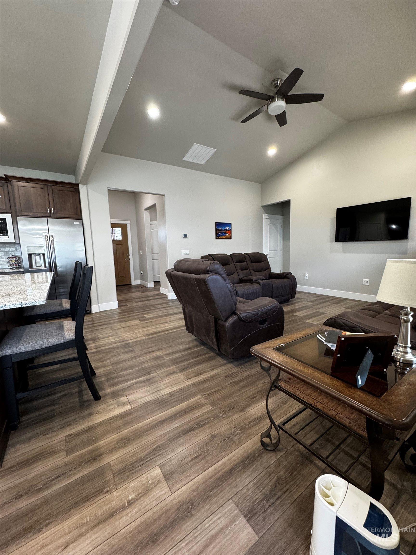 543 Lake Cleveland Street