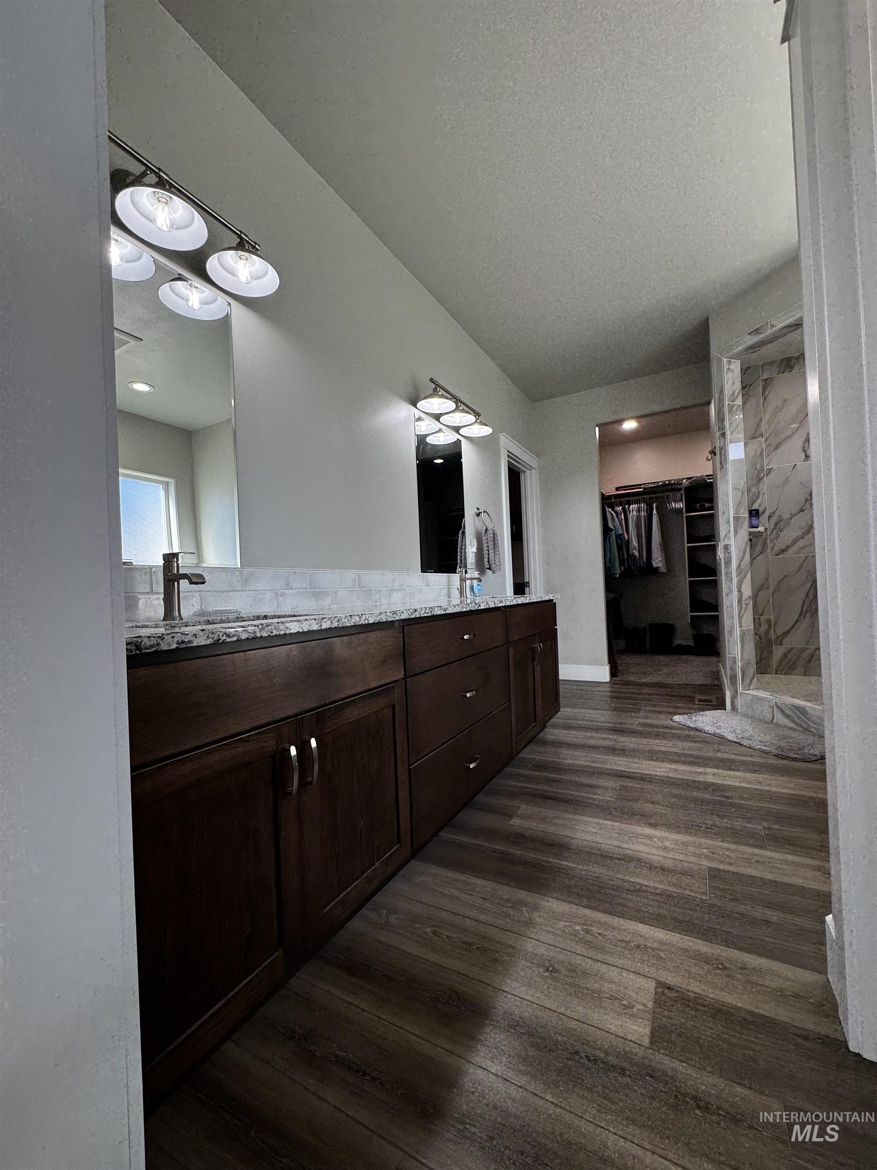 543 Lake Cleveland Street