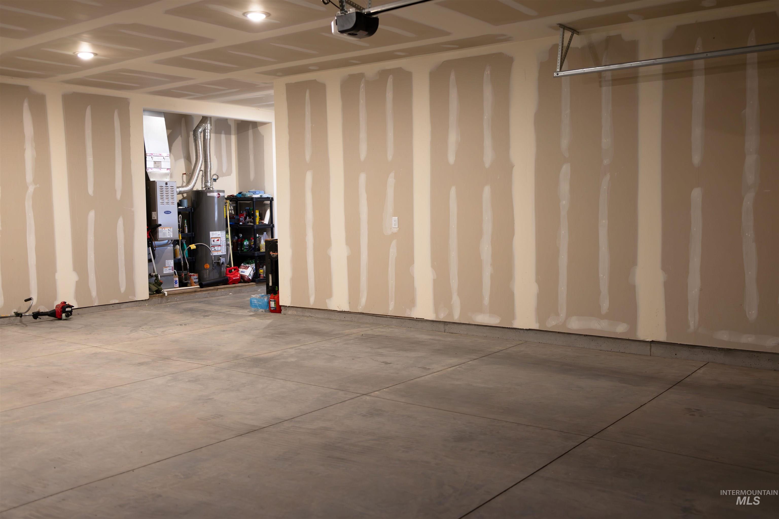 543 Lake Cleveland Street