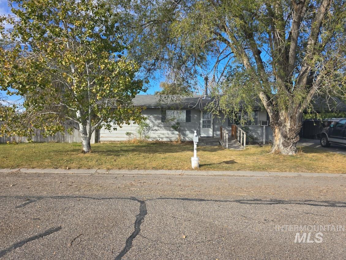 110 N 16th St. E