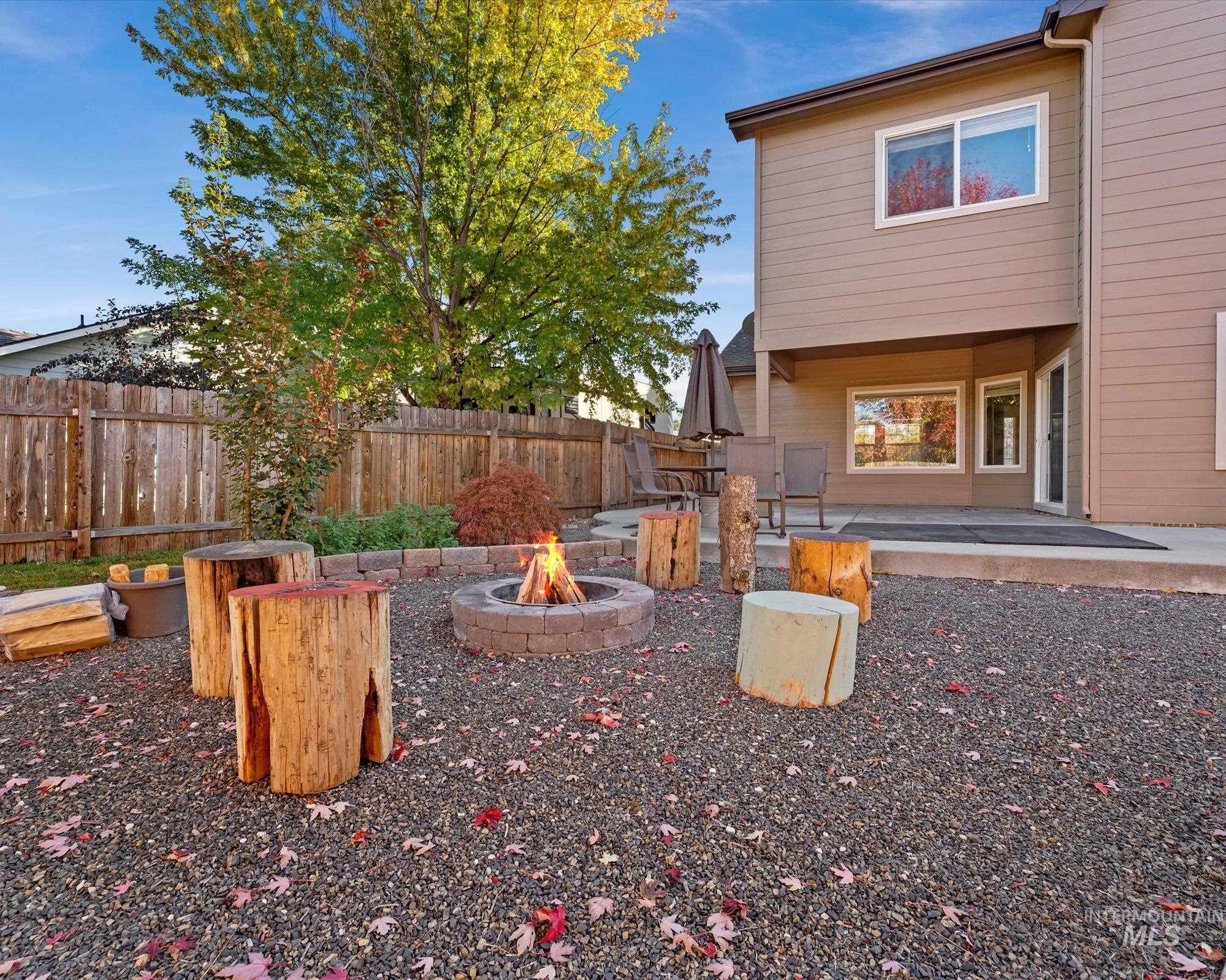 12652 W Murchison St