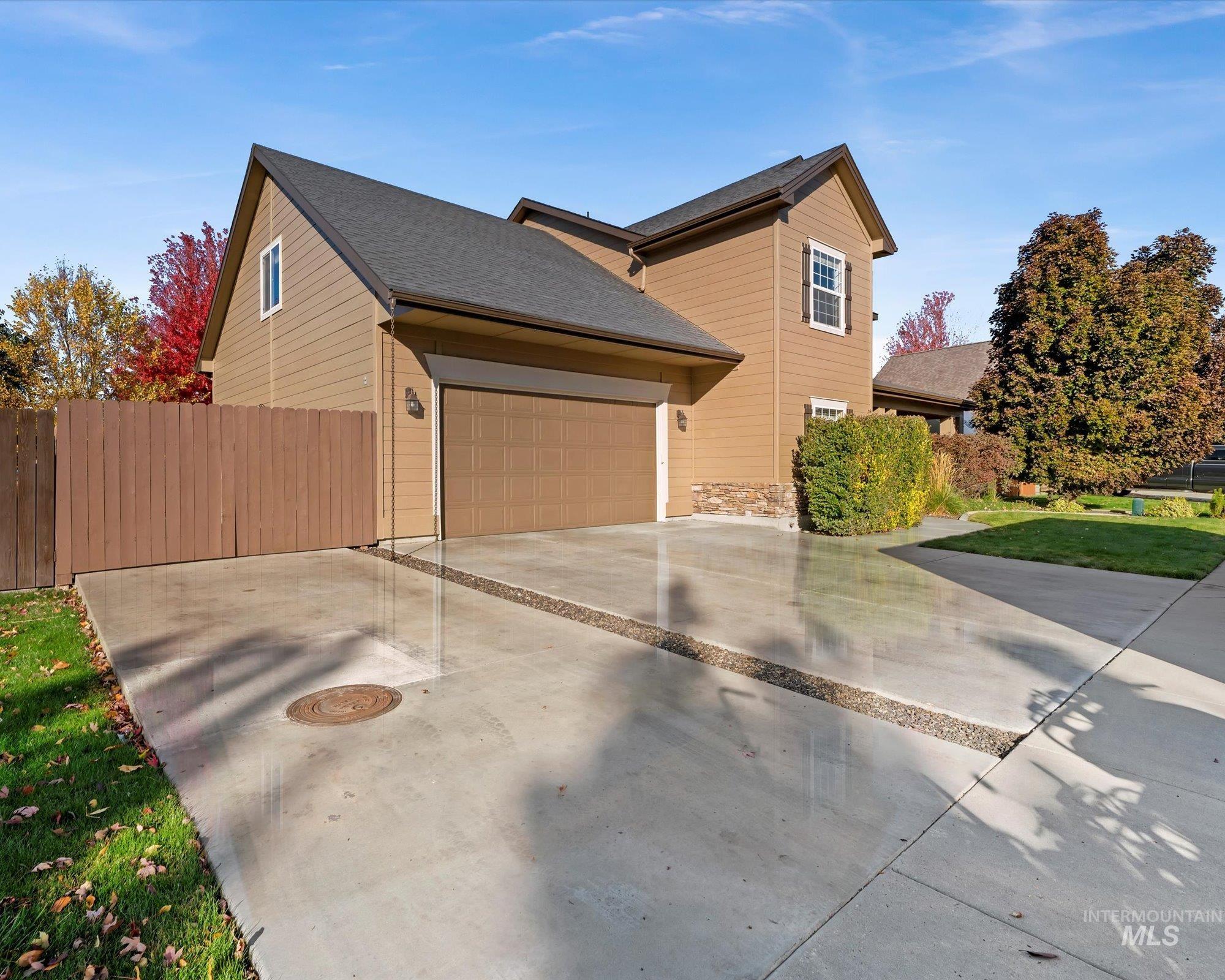 12652 W Murchison St