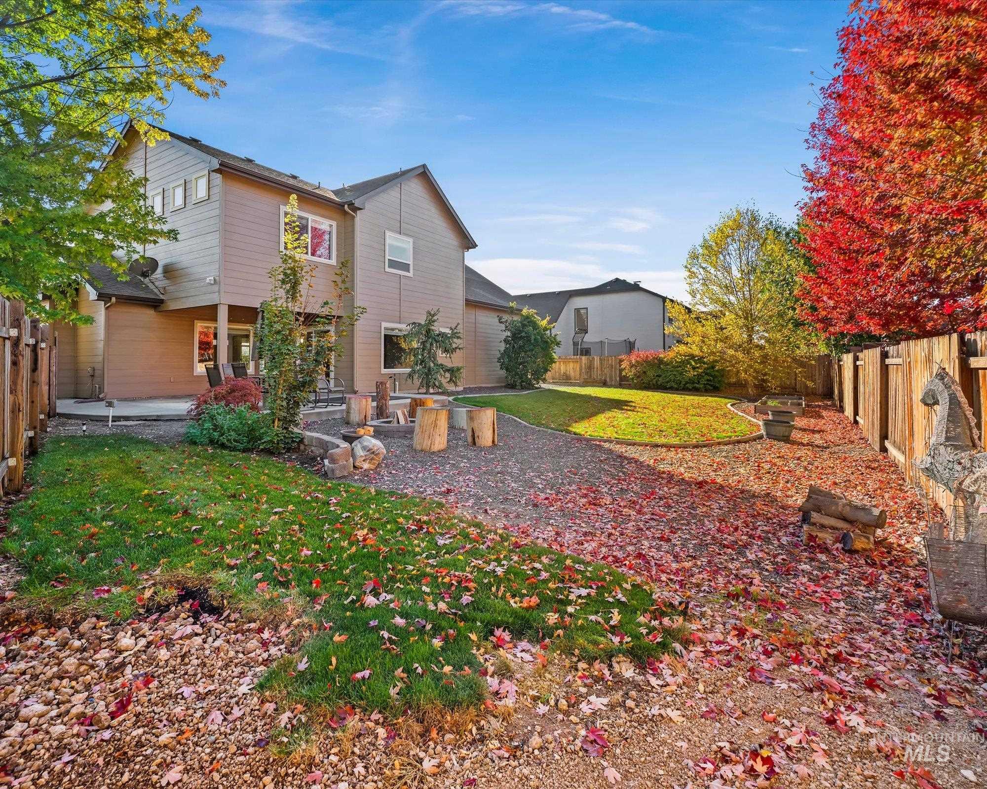 12652 W Murchison St