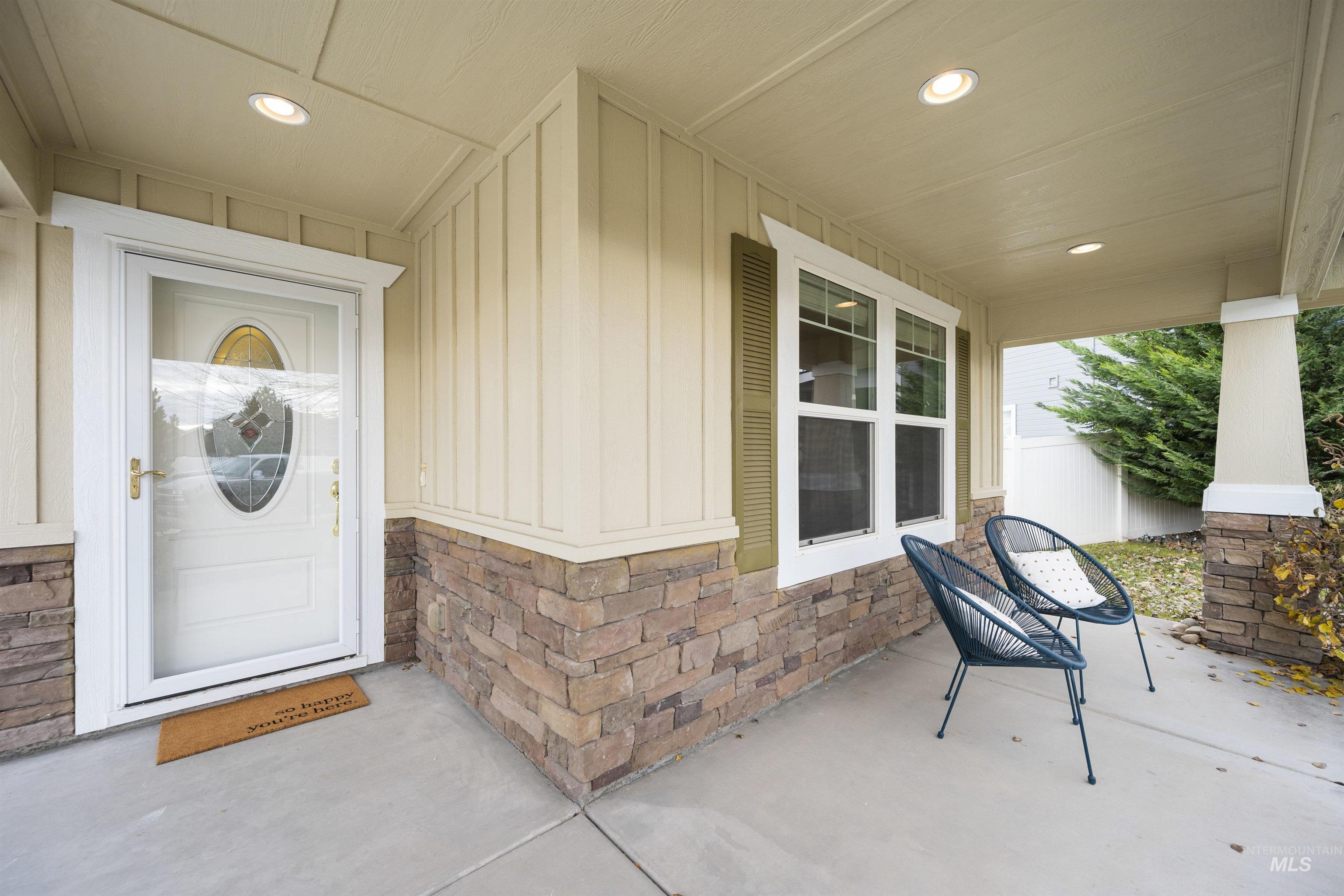 11740 Parakeet Way