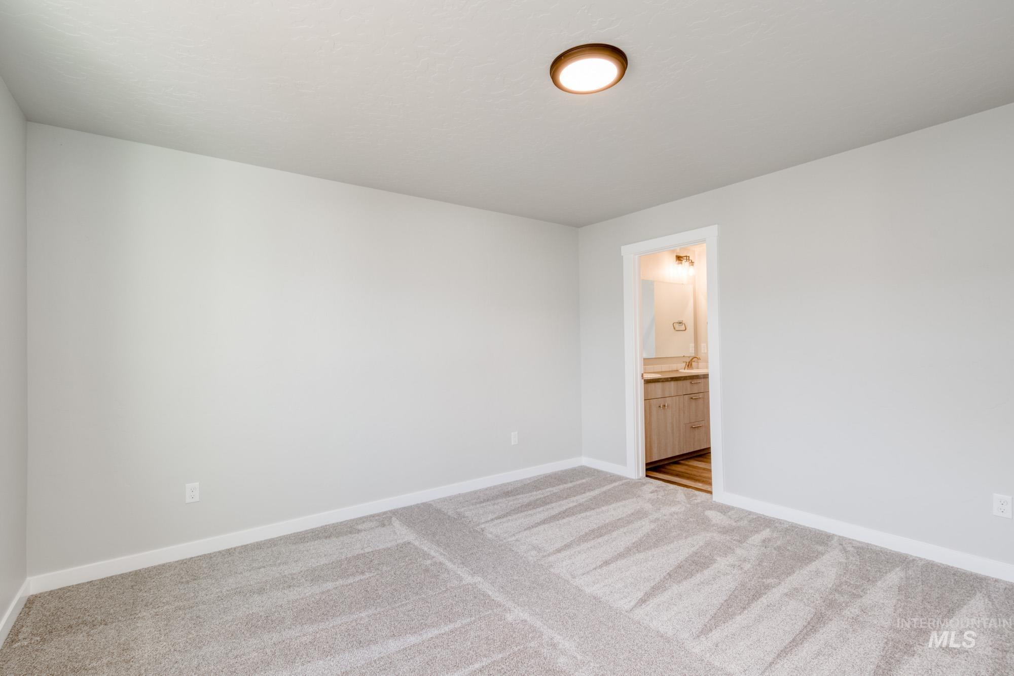 2474 W Opalite Dr