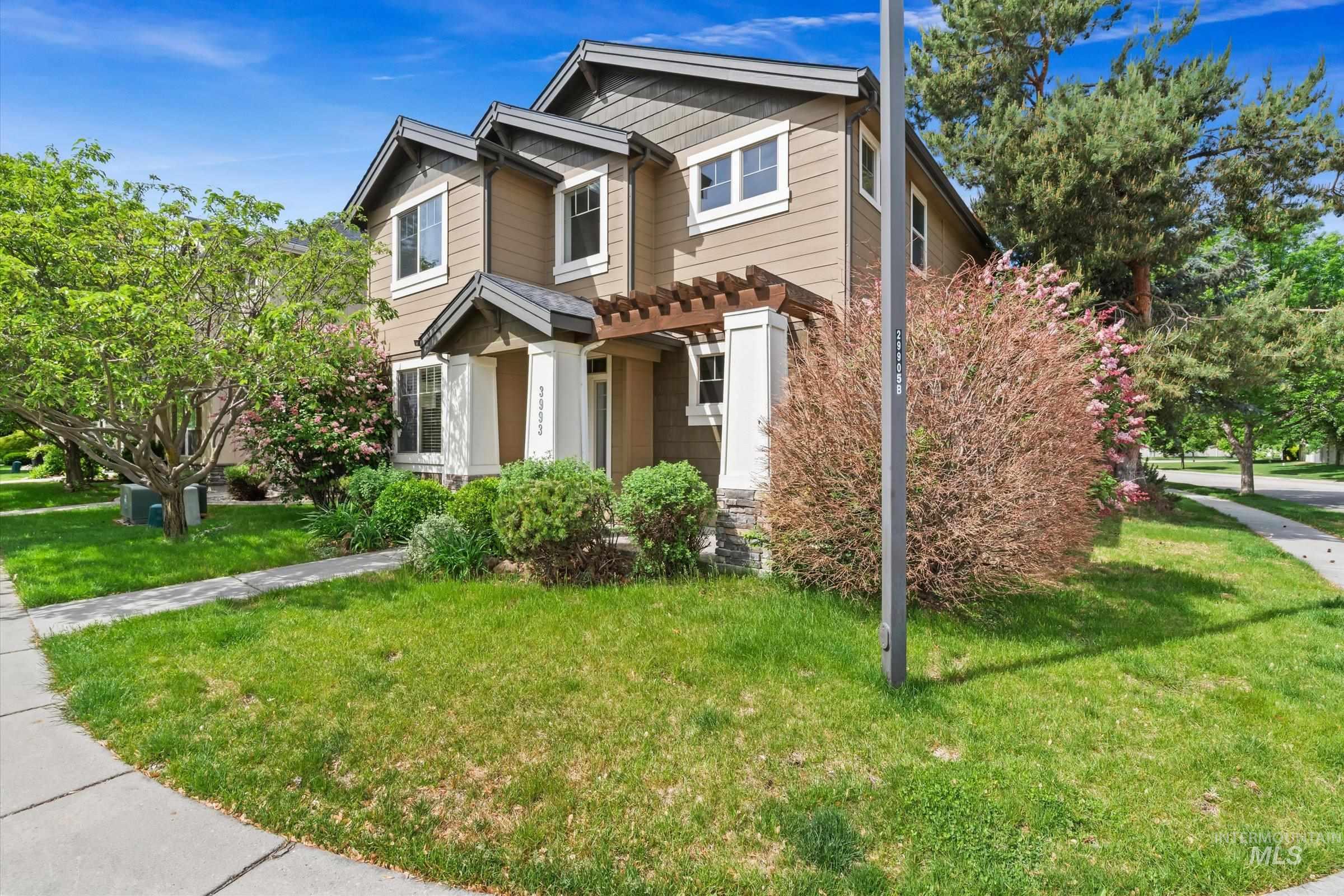 3993 N Heritage View Ave