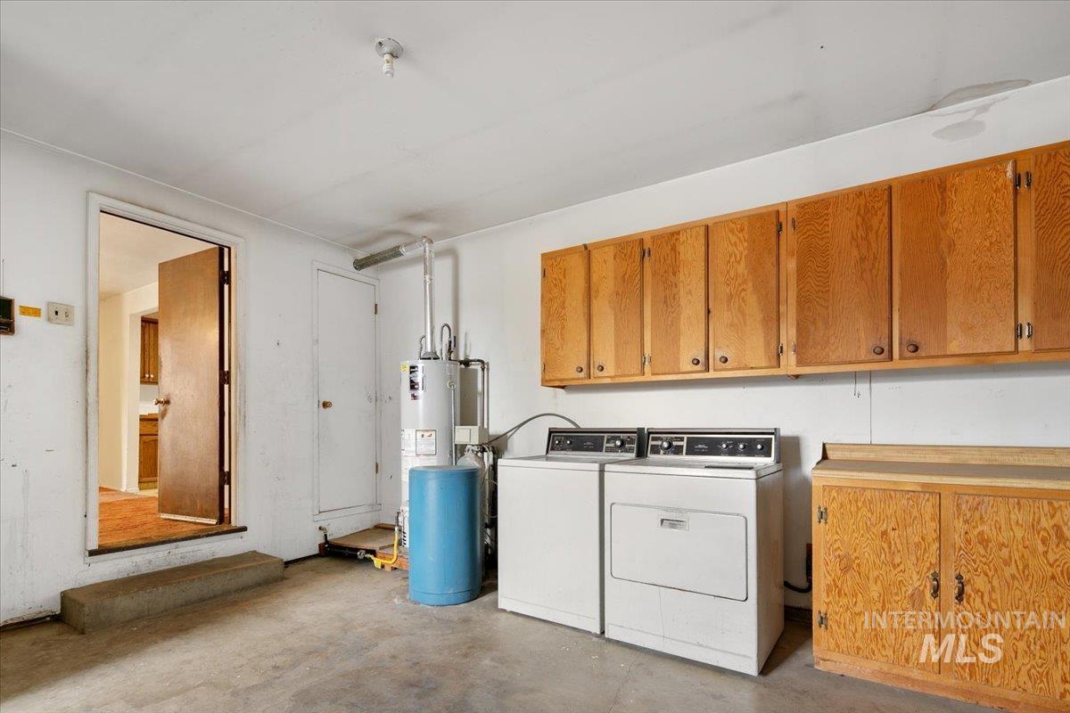 3621 N Cloverdale Rd