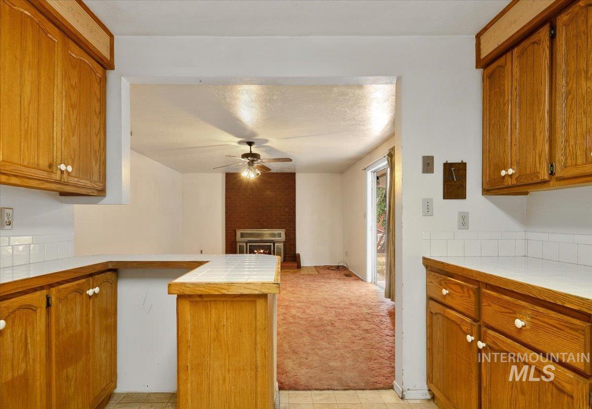 3621 N Cloverdale Rd