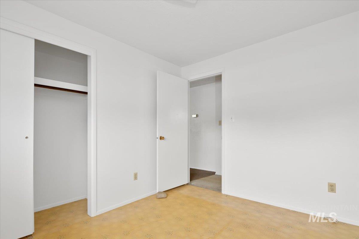 3621 N Cloverdale Rd