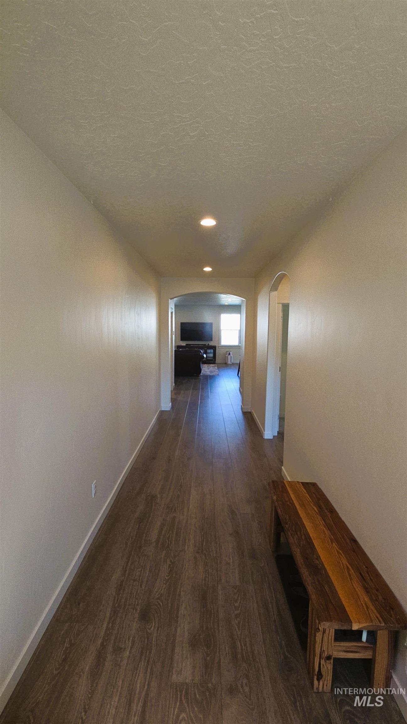 6182 W Los Flores Drive