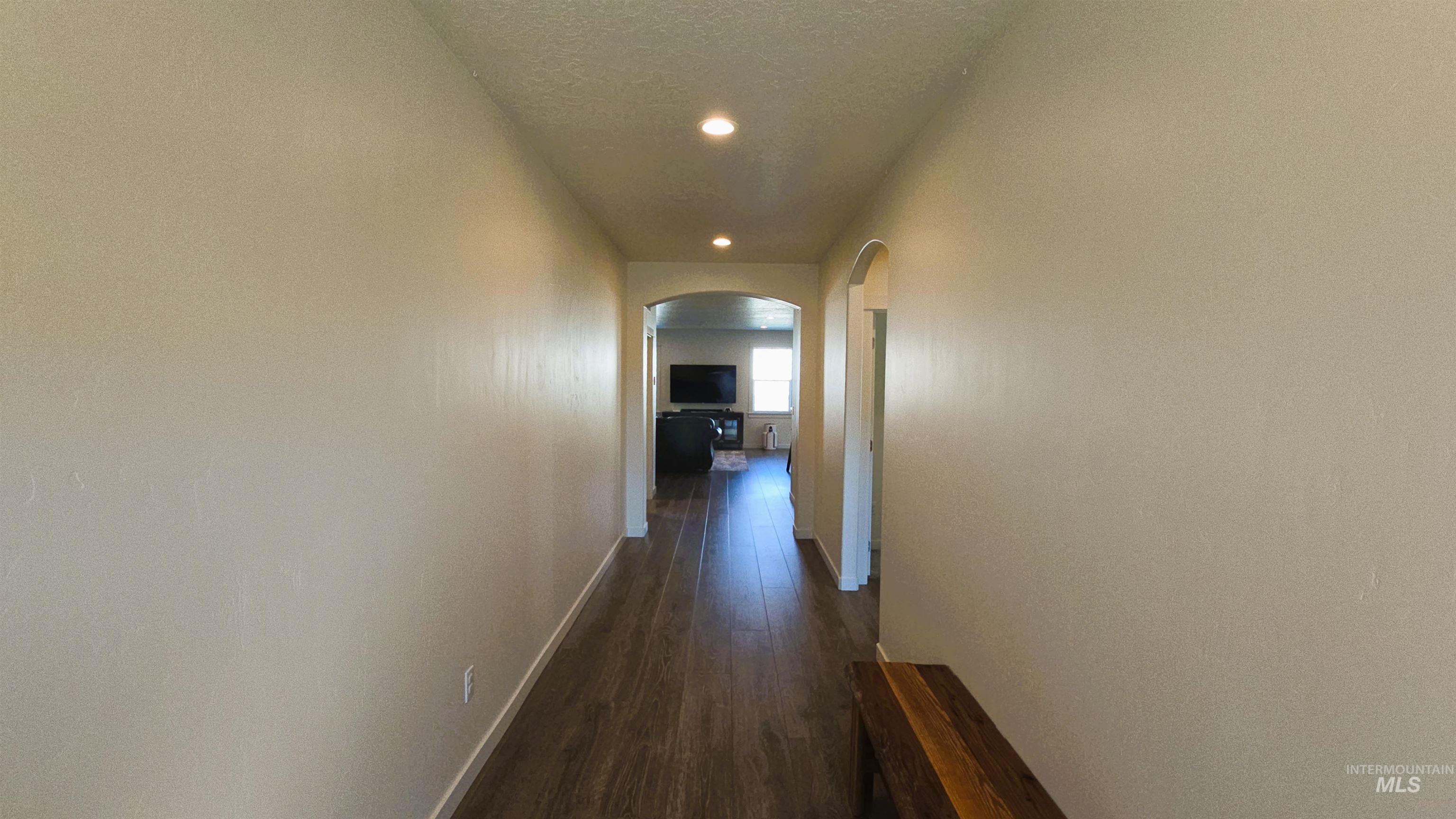 6182 W Los Flores Drive