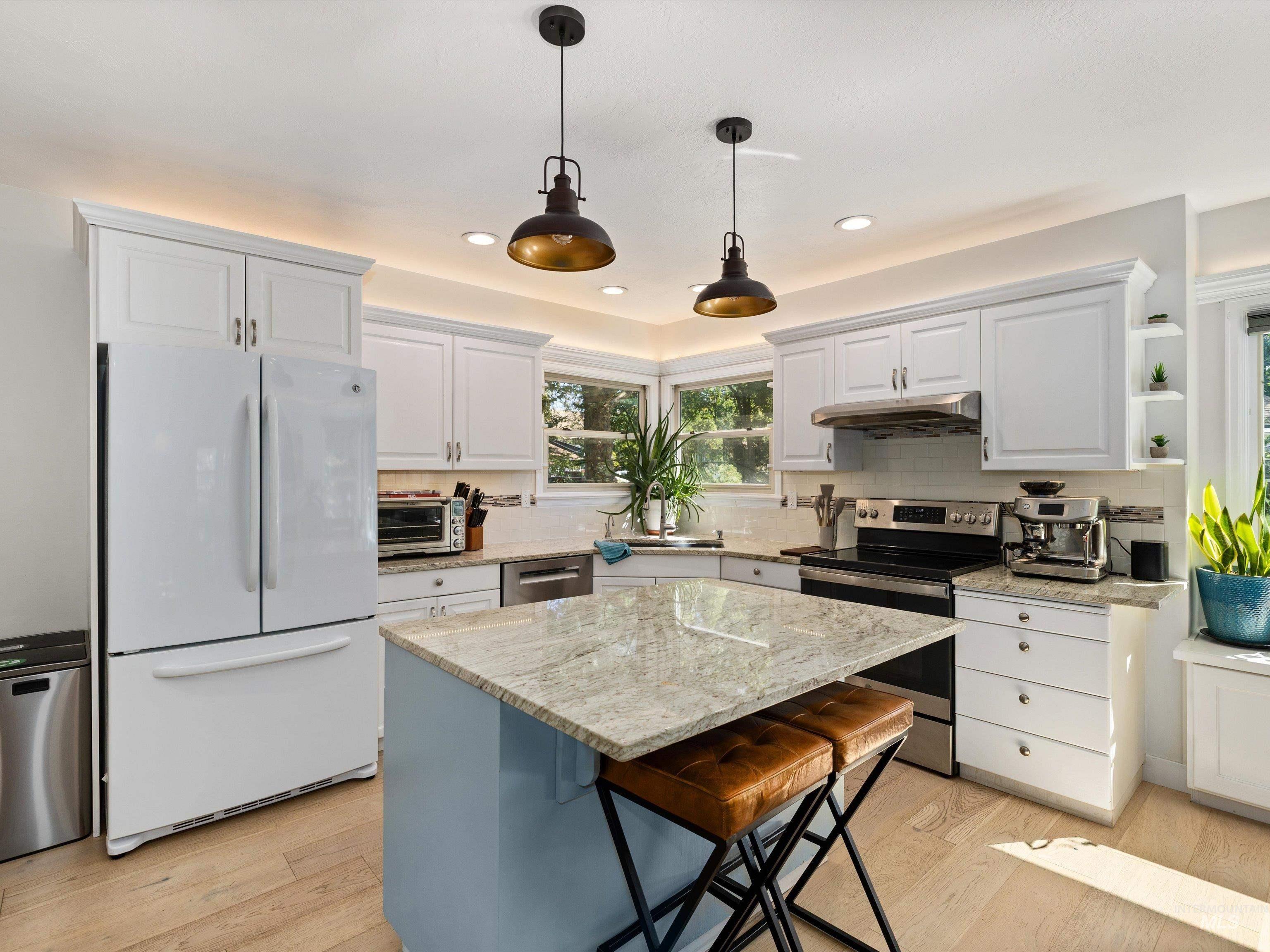 1811 N 14th