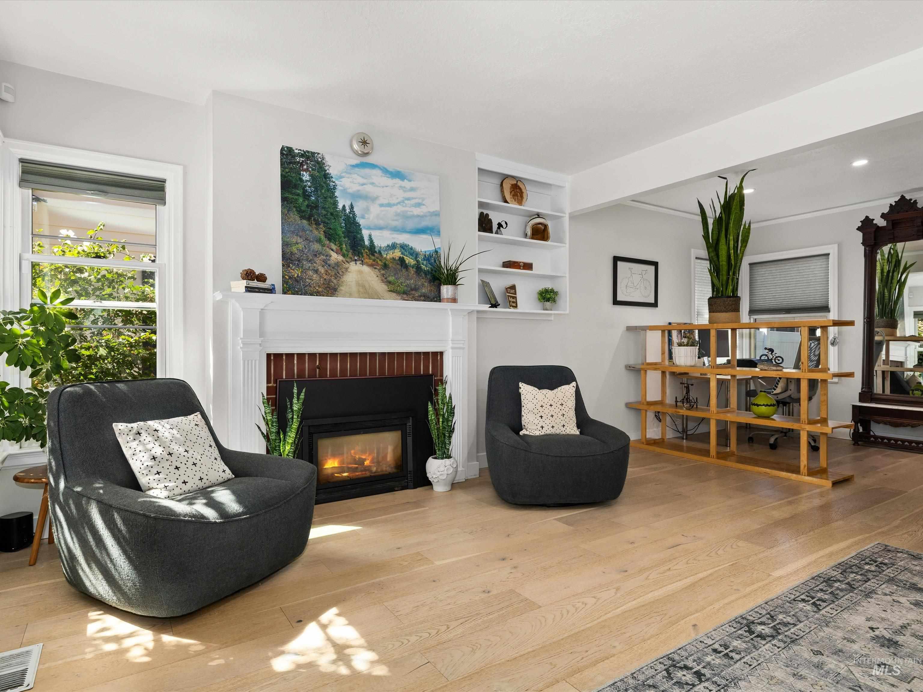 1811 N 14th