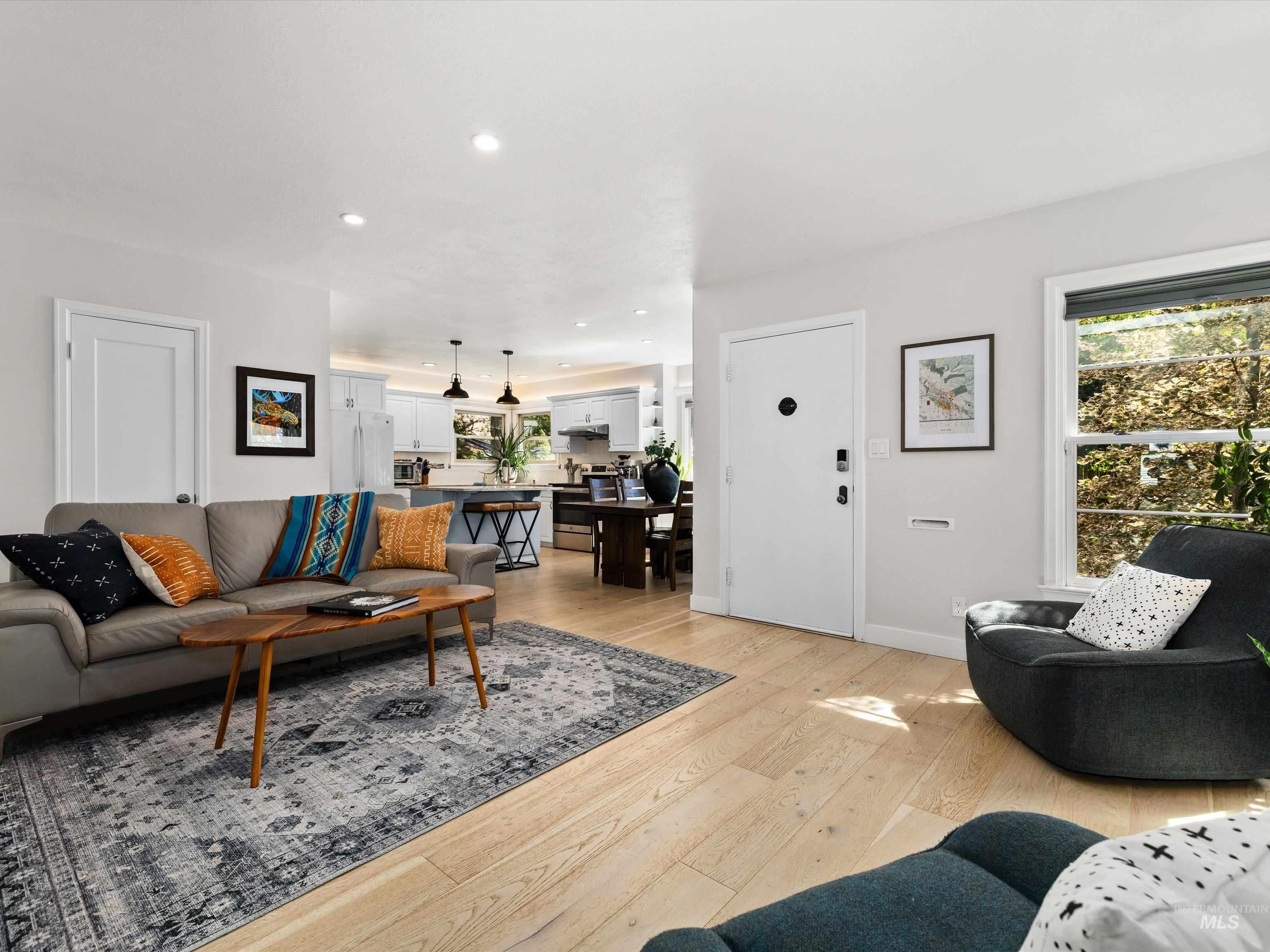 1811 N 14th