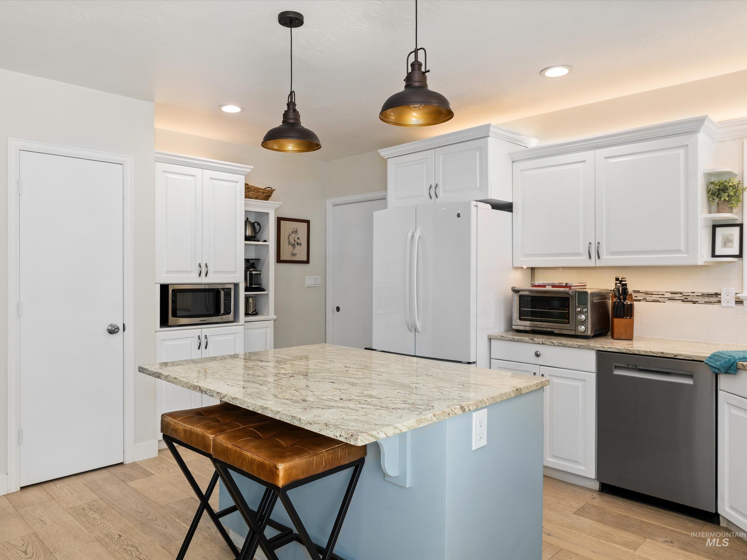 1811 N 14th