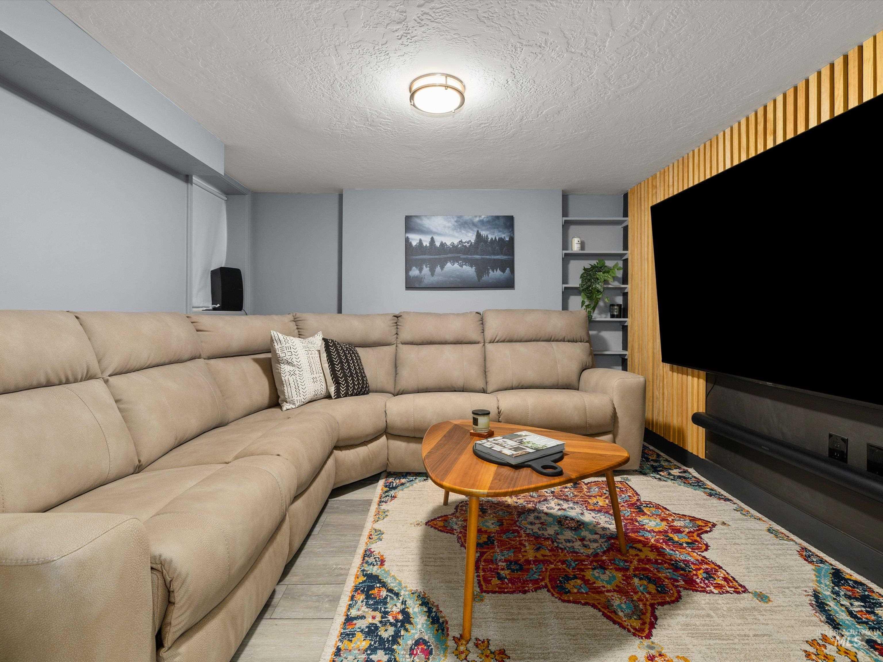 1811 N 14th