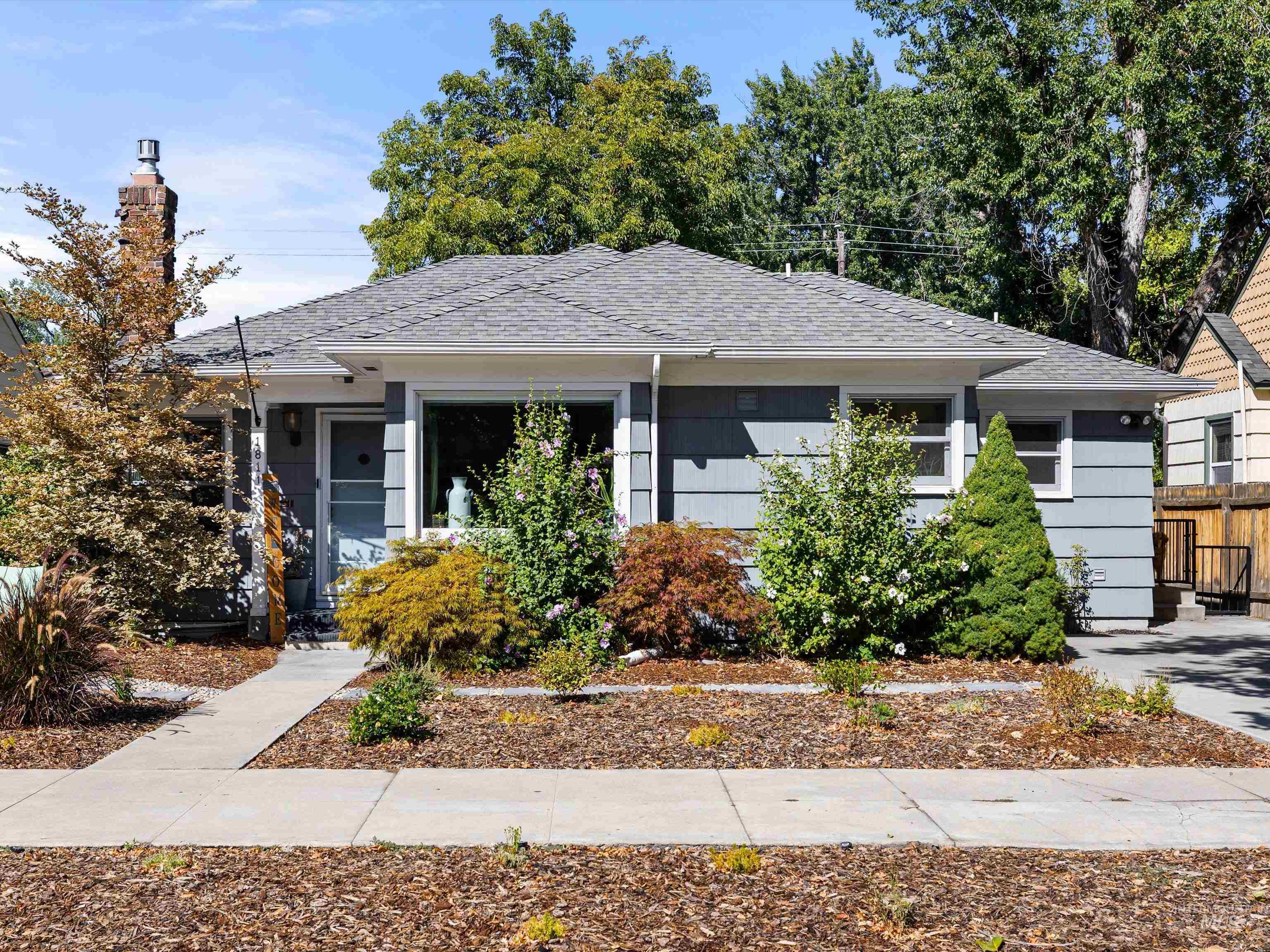 1811 N 14th