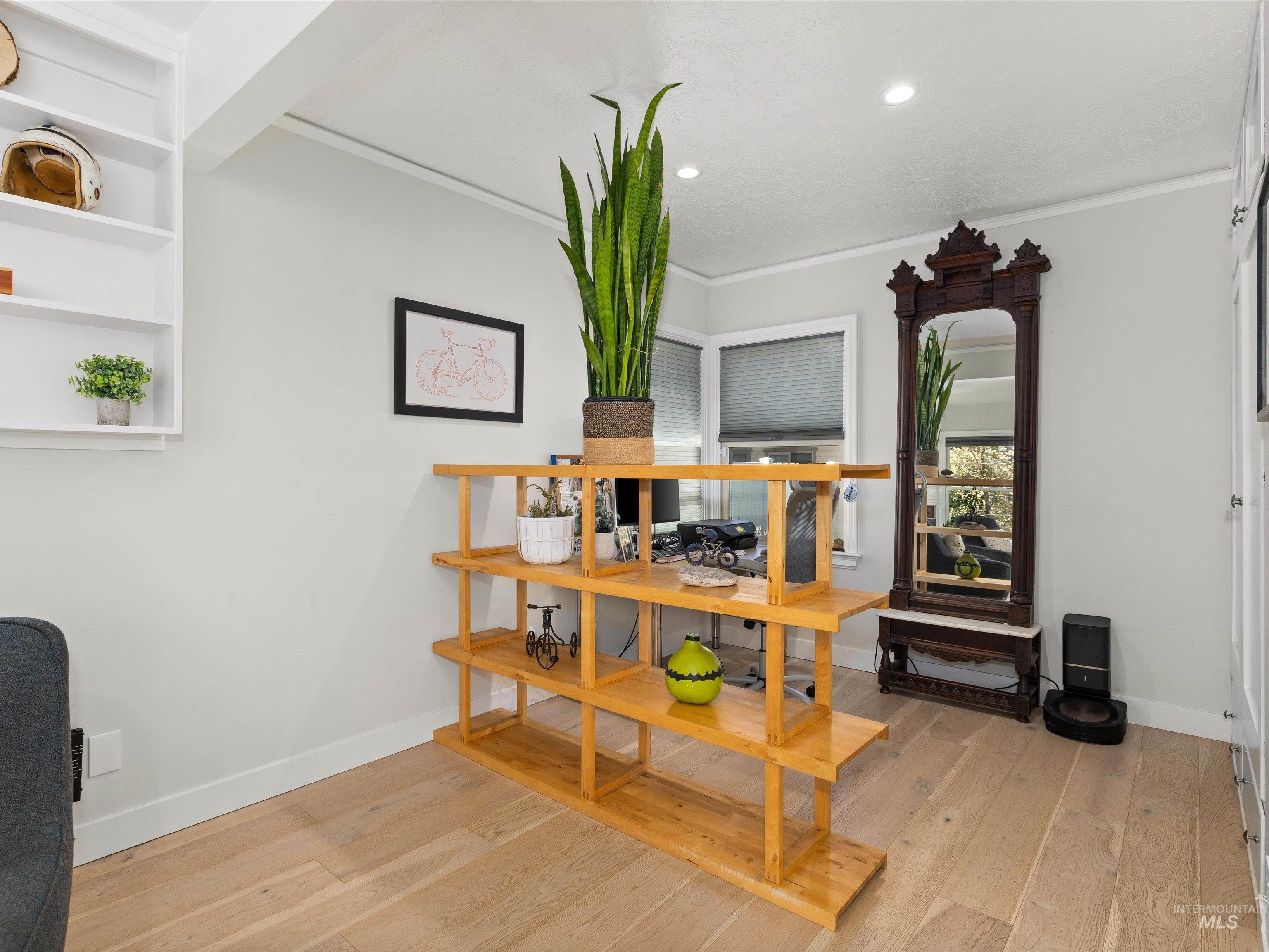 1811 N 14th