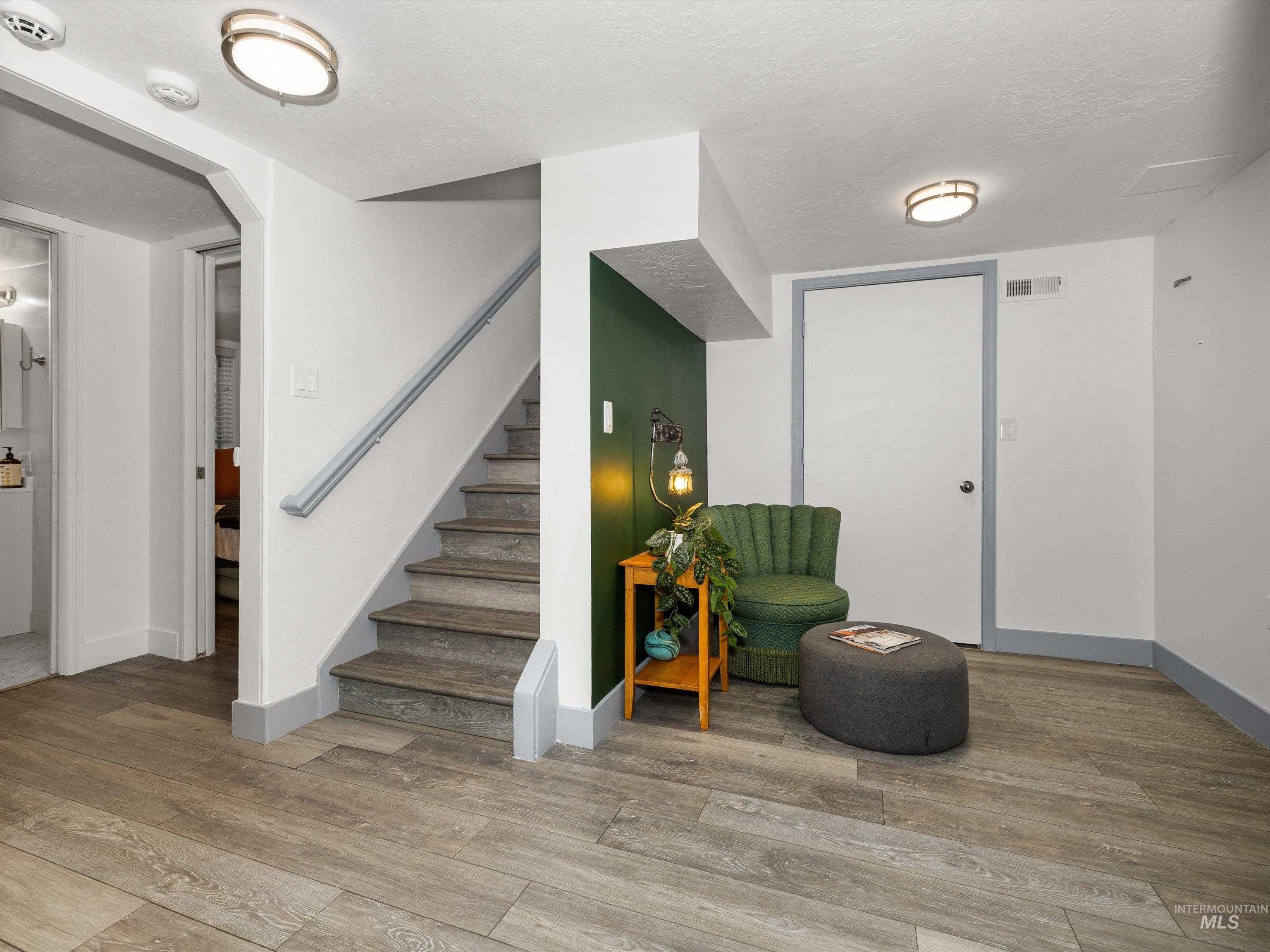 1811 N 14th