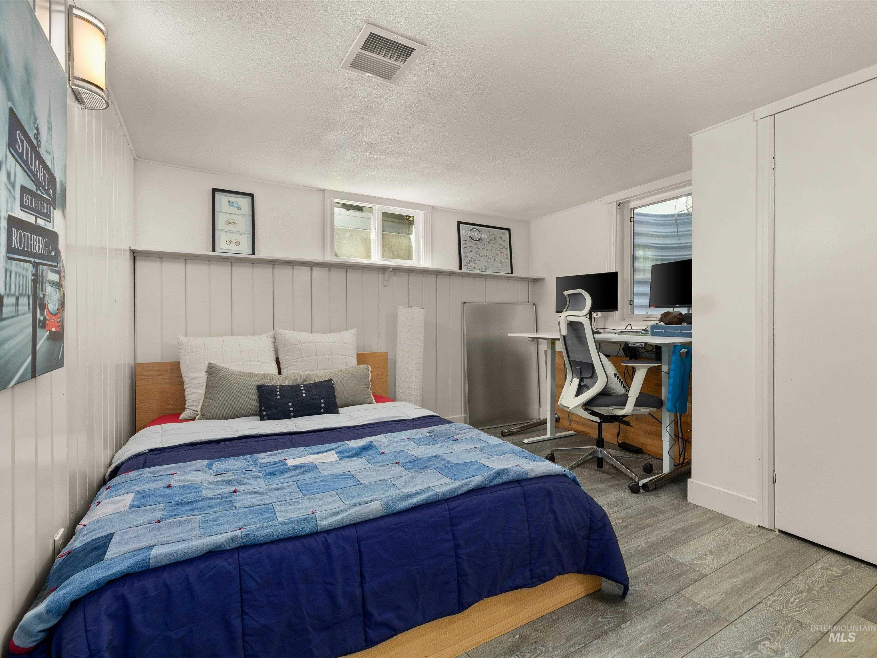 1811 N 14th