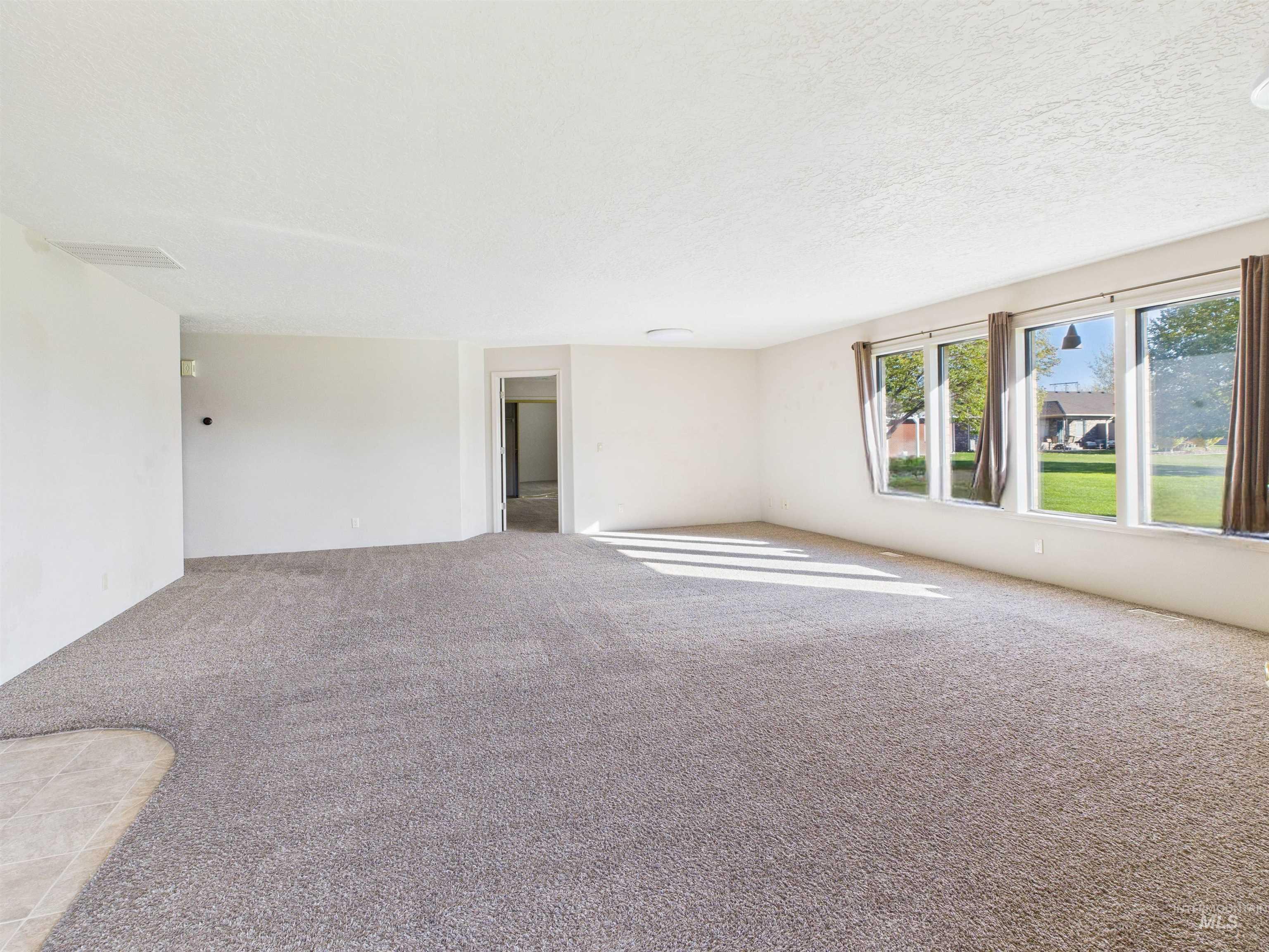 25 River Run Estates