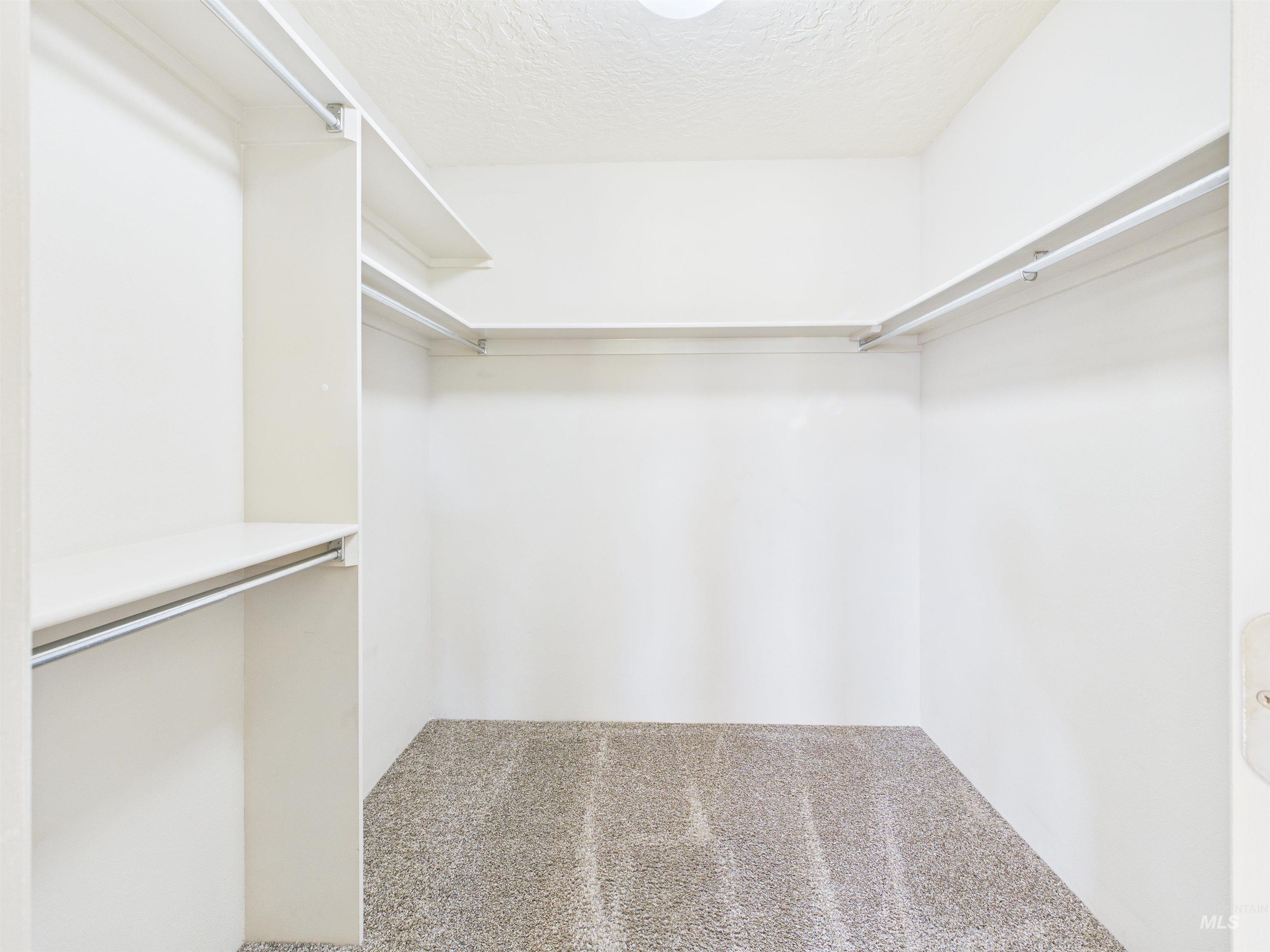 25 River Run Estates