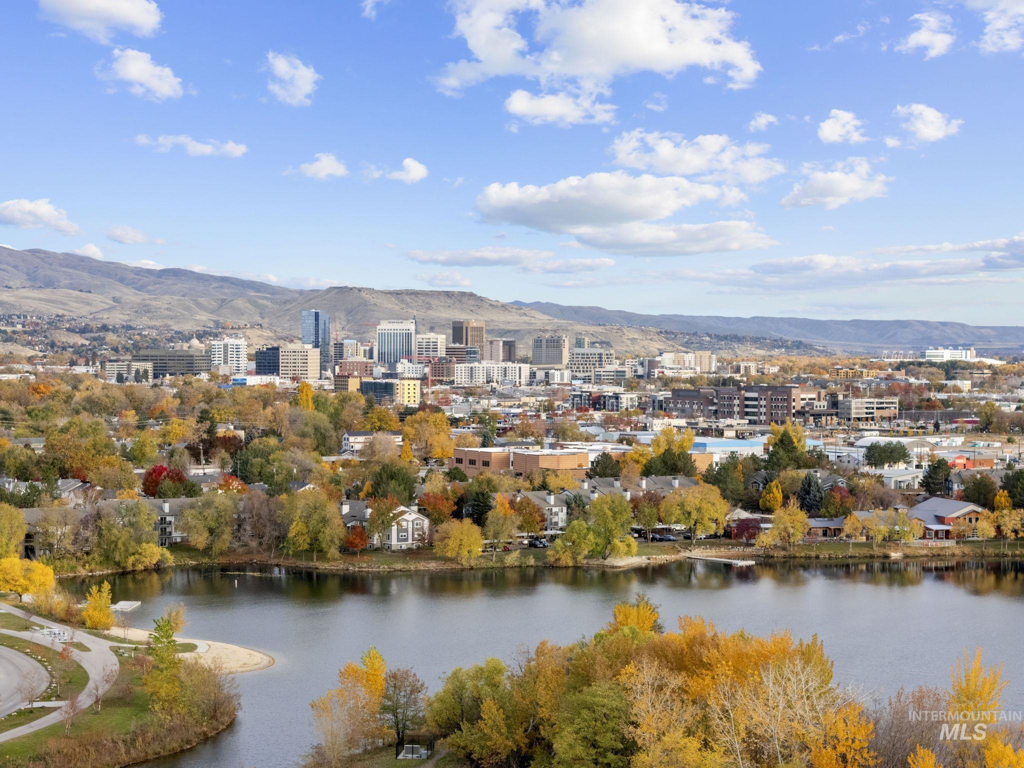 429 E Water Pocket Ln