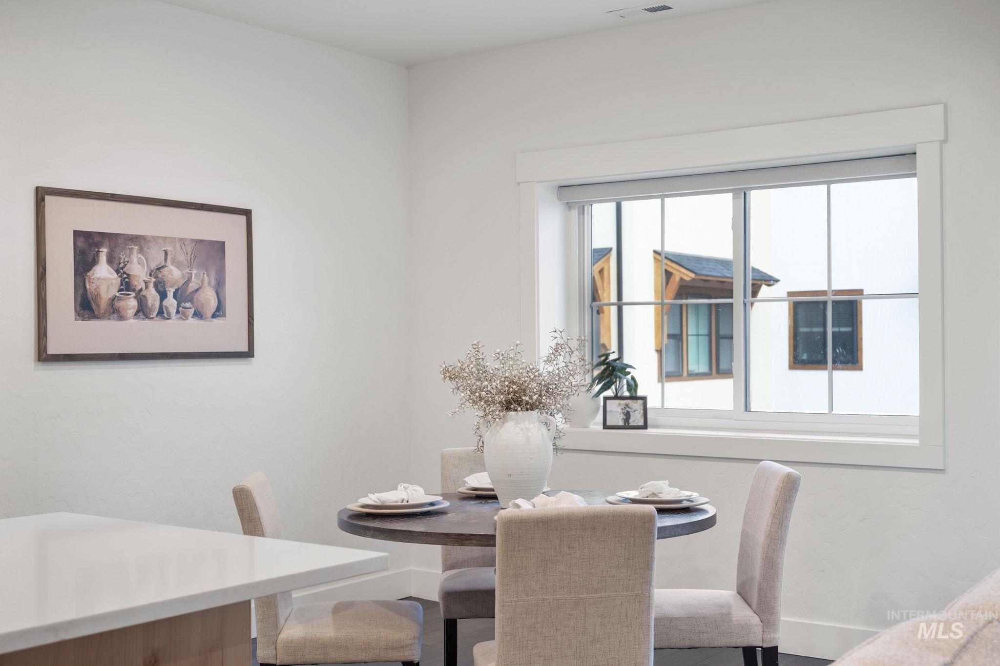 429 E Water Pocket Ln