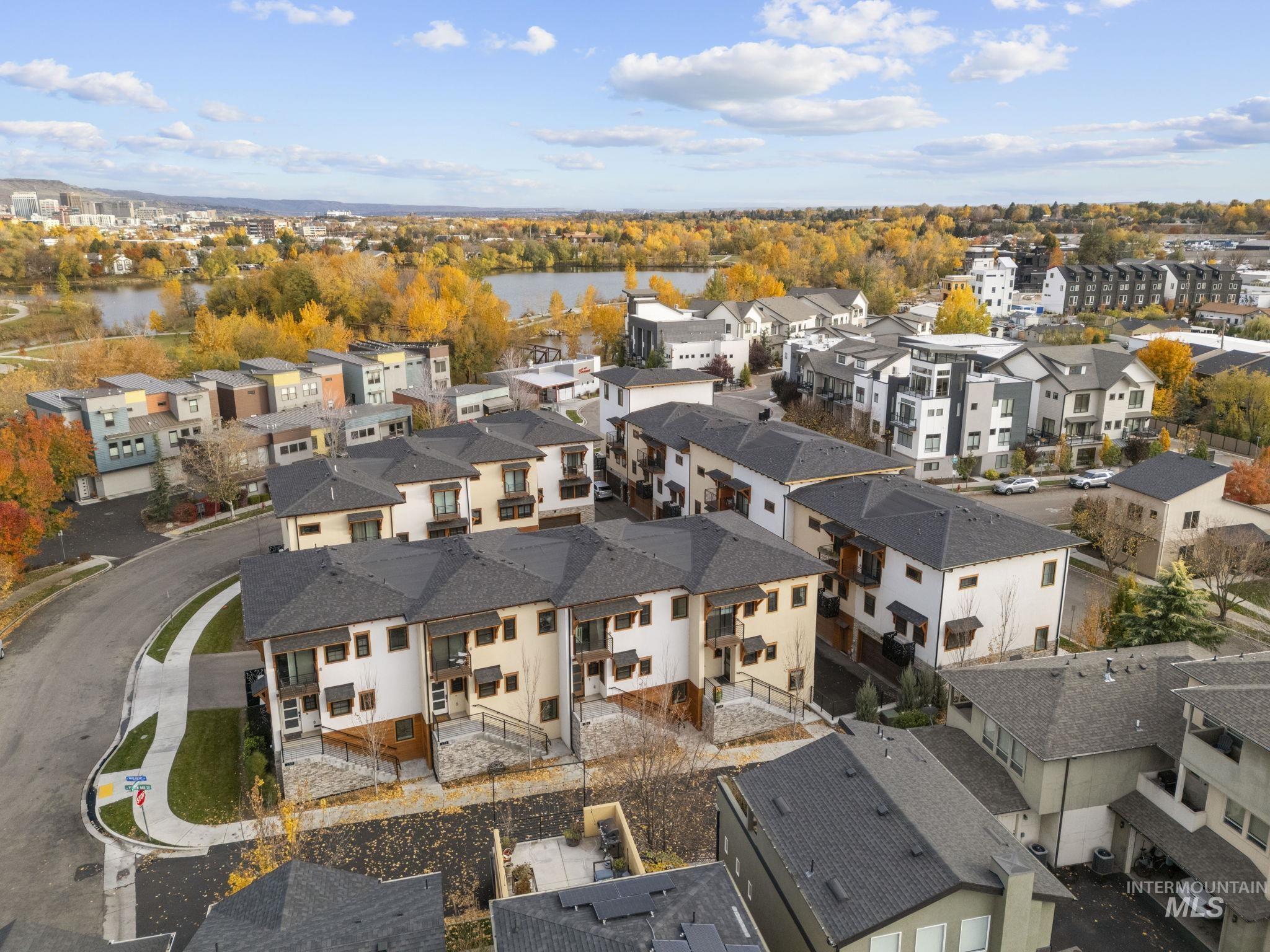 429 E Water Pocket Ln