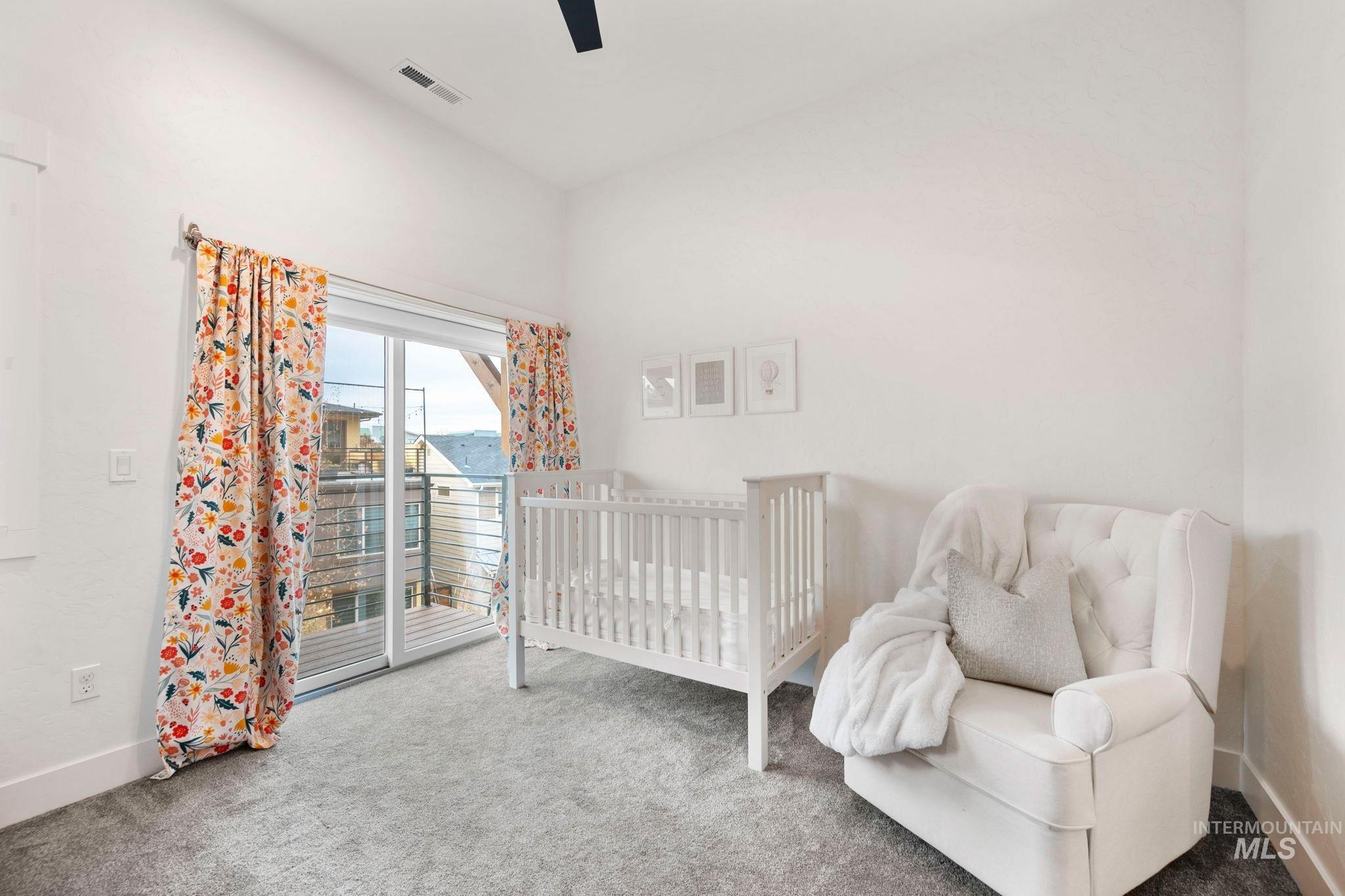 429 E Water Pocket Ln