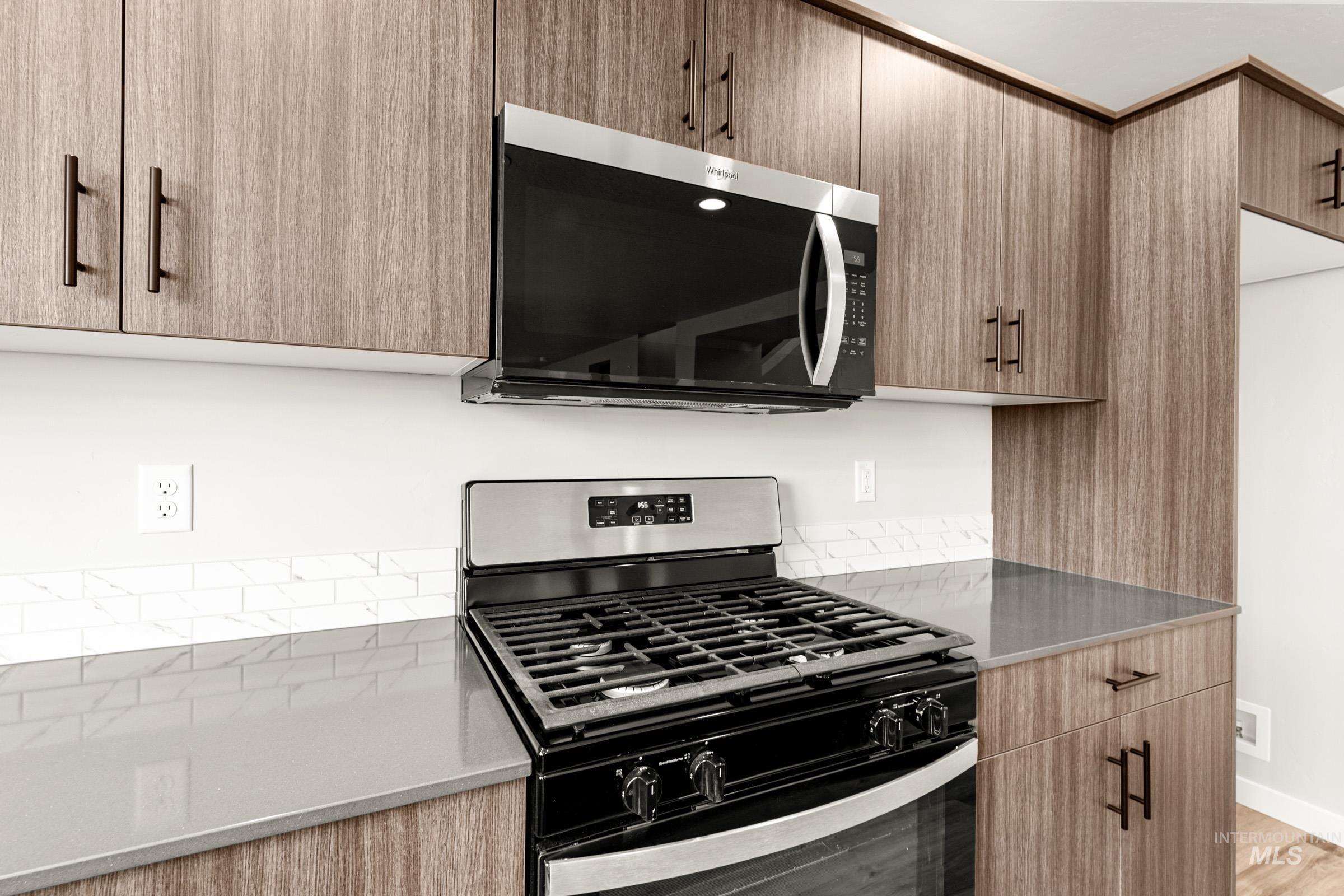 18447 N Sweet William Ave