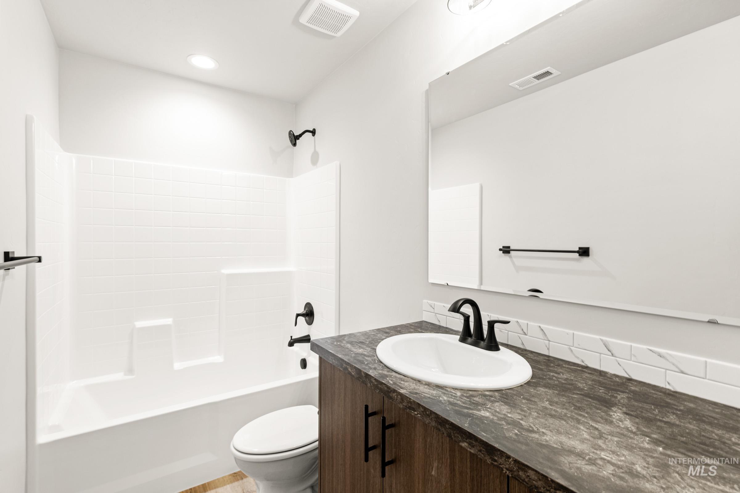 18447 N Sweet William Ave