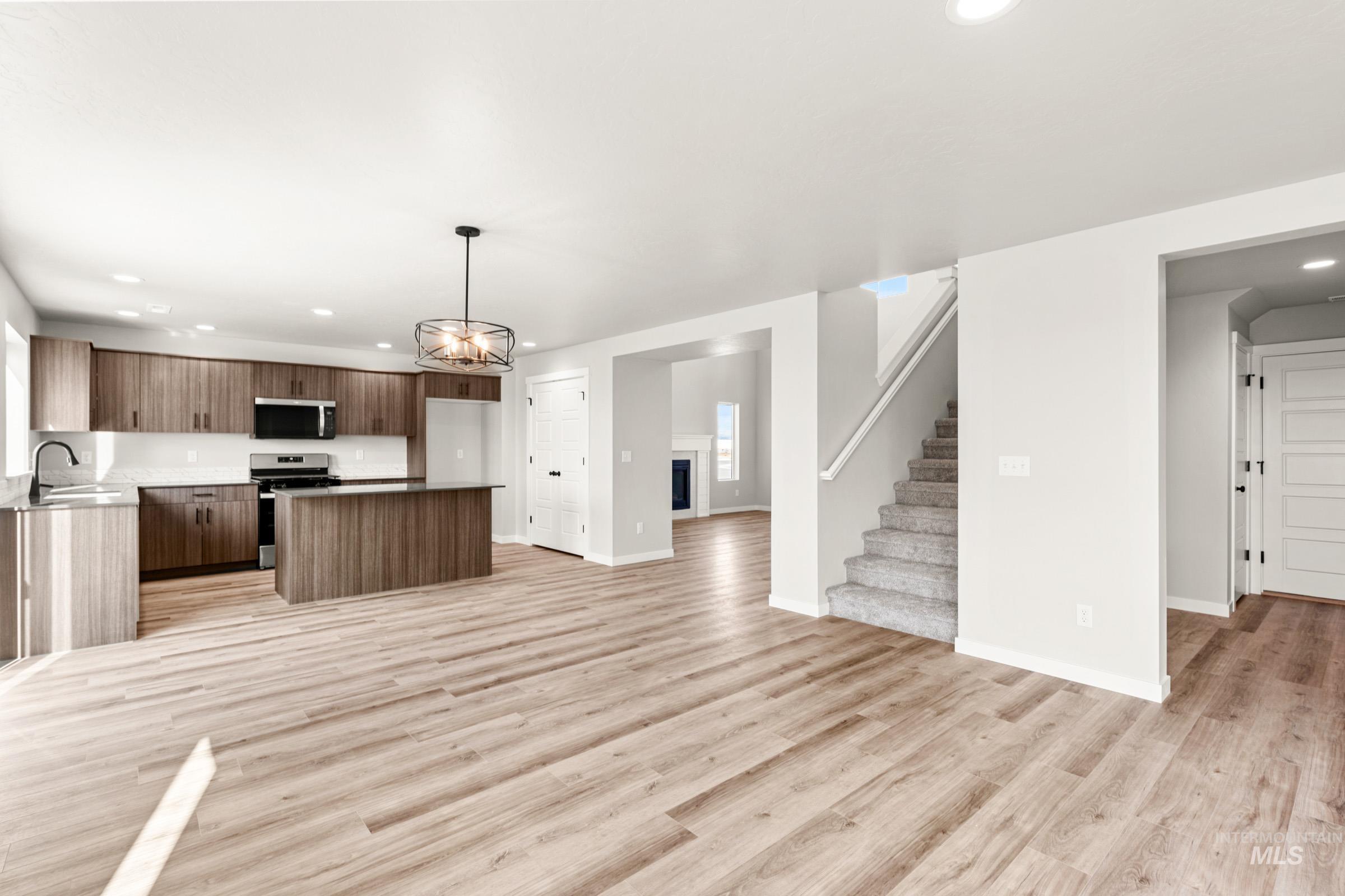 18447 N Sweet William Ave