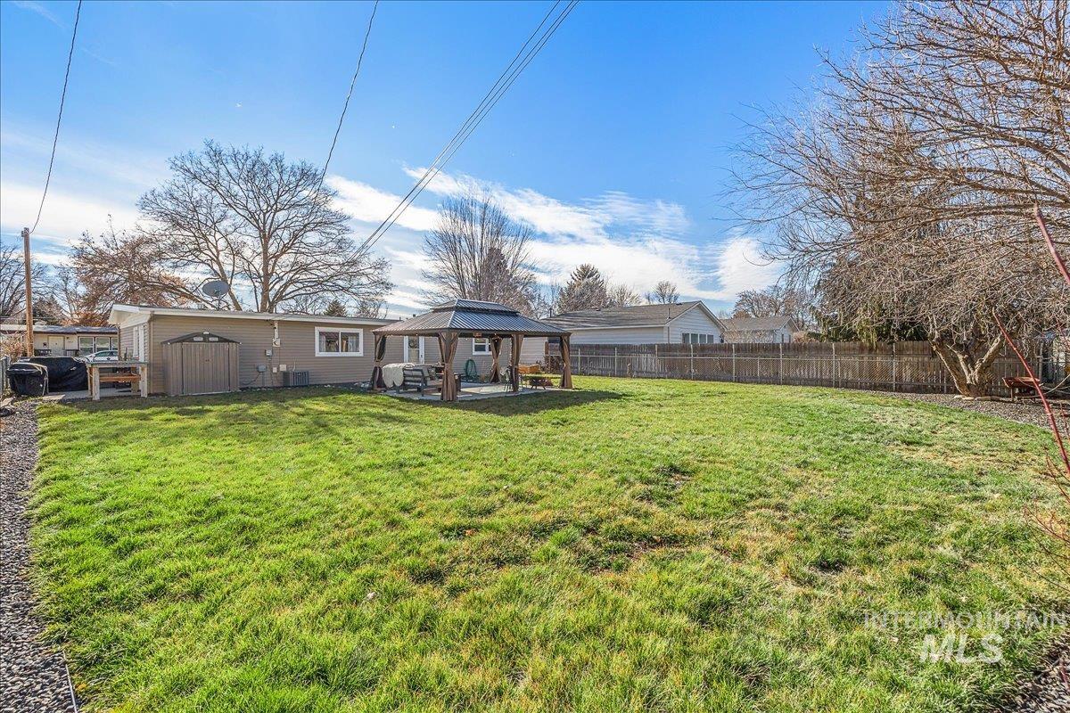 1910 W Lemhi St