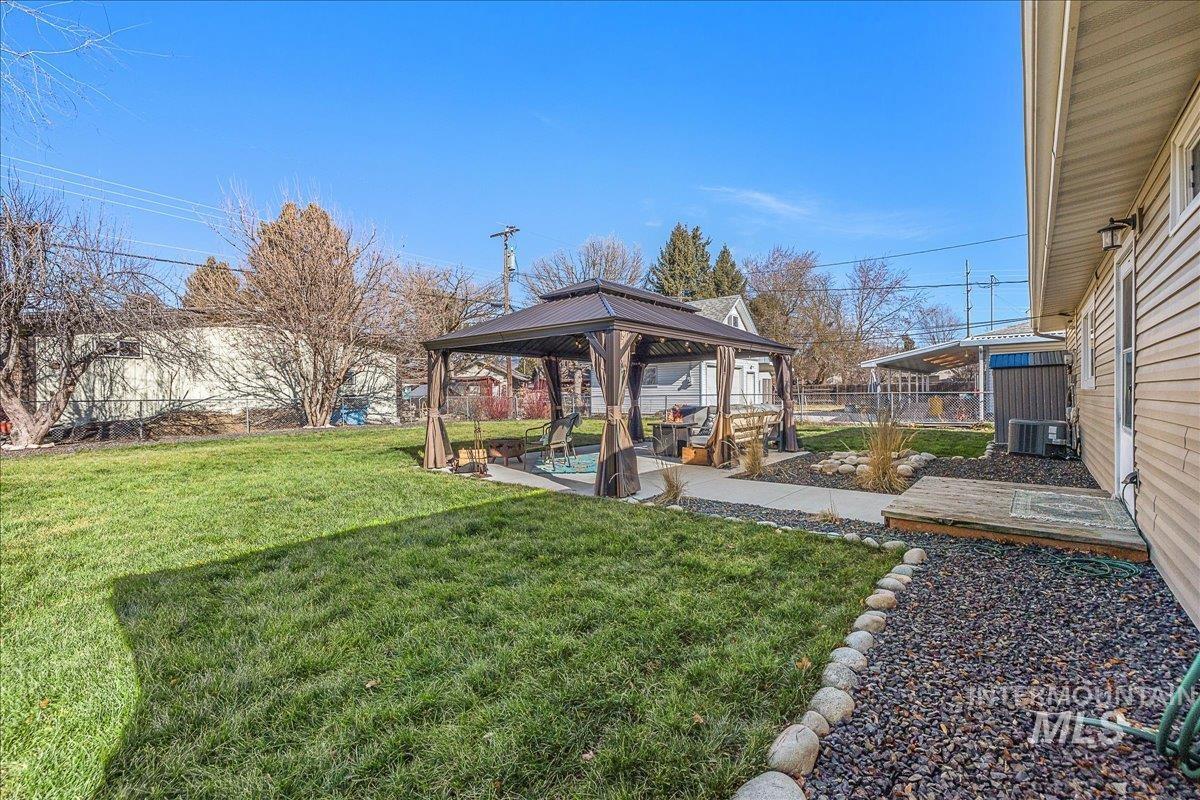 1910 W Lemhi St
