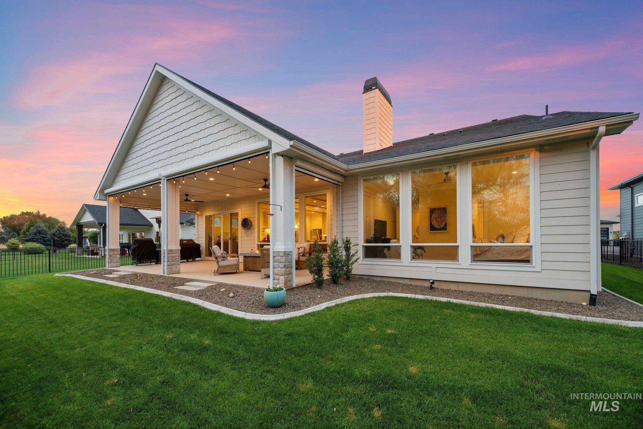 6334 Chateau Ct