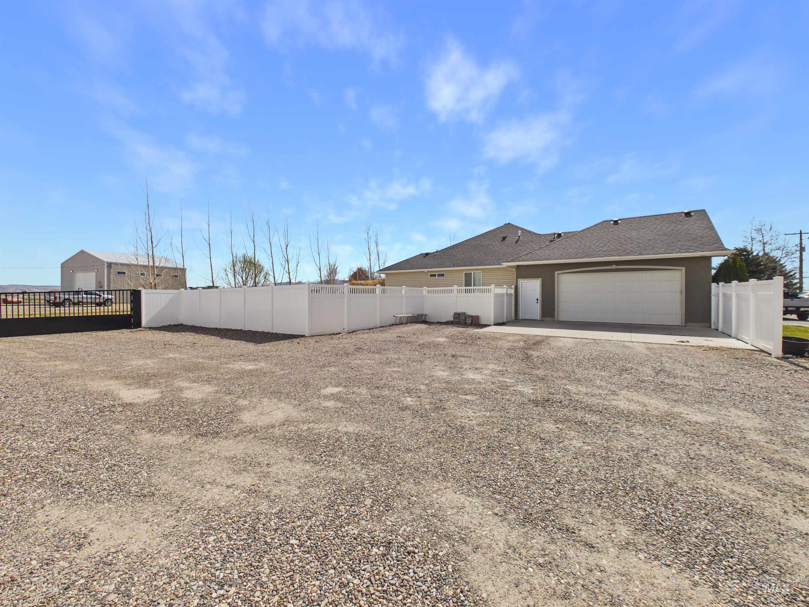 3449 Hiland Ave