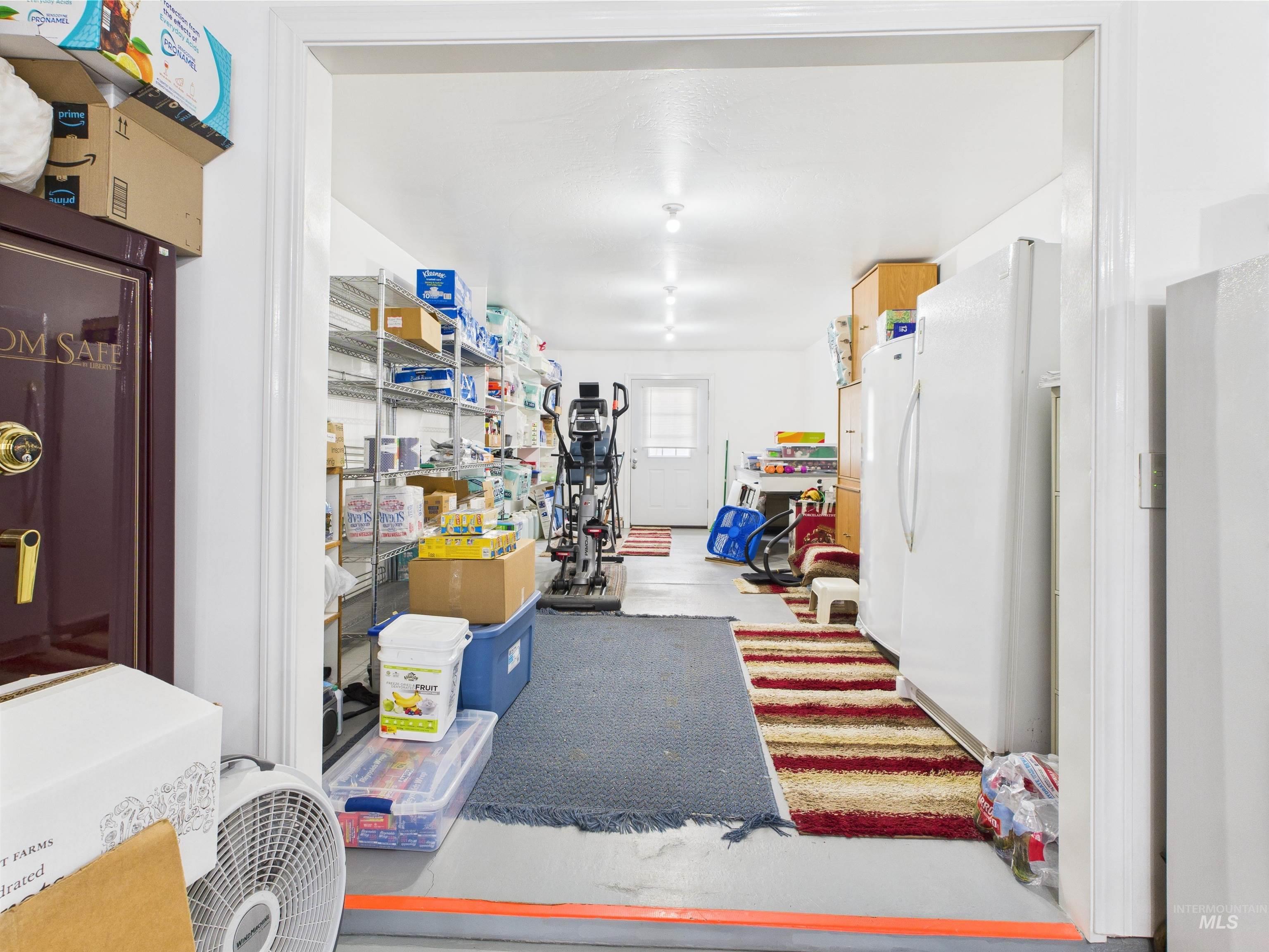 11 N 3rd West Street